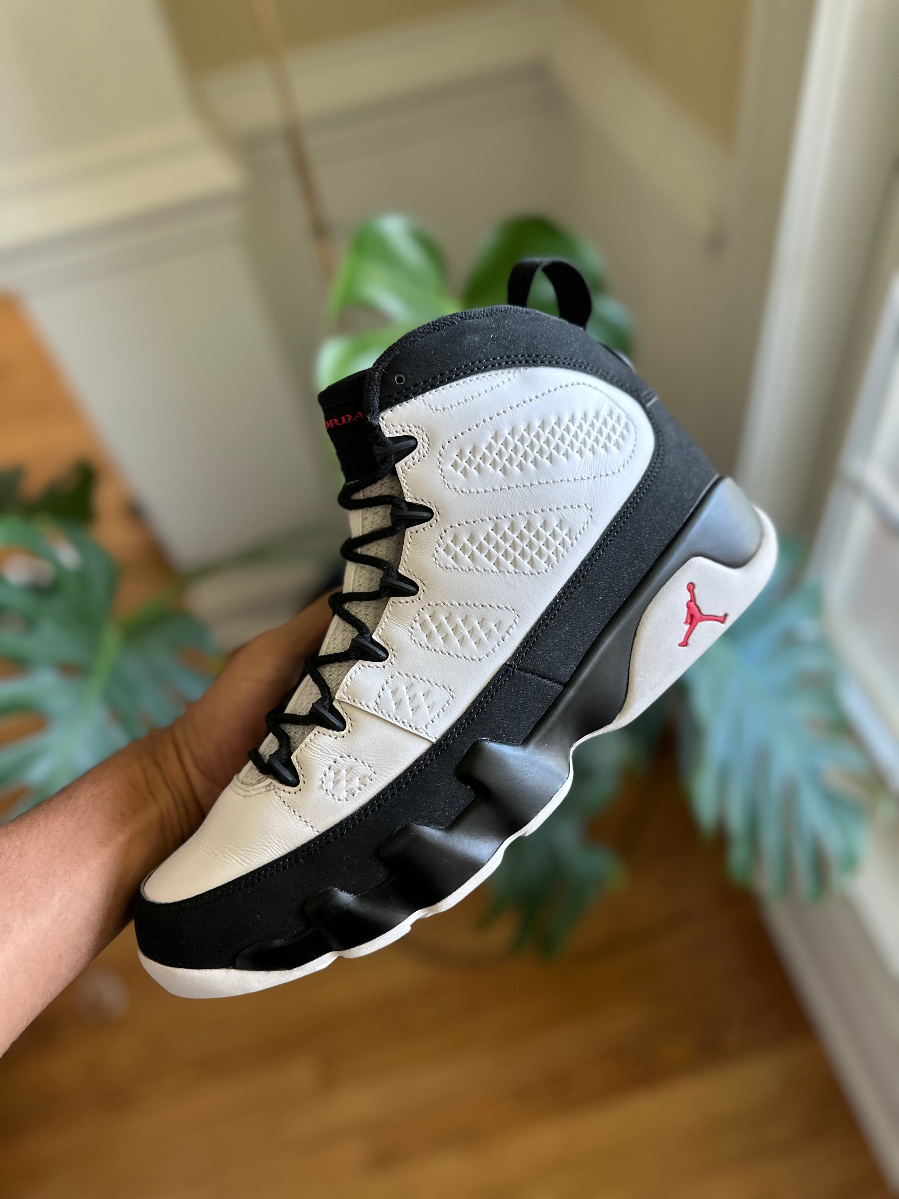 Size 11 - J9 space jam