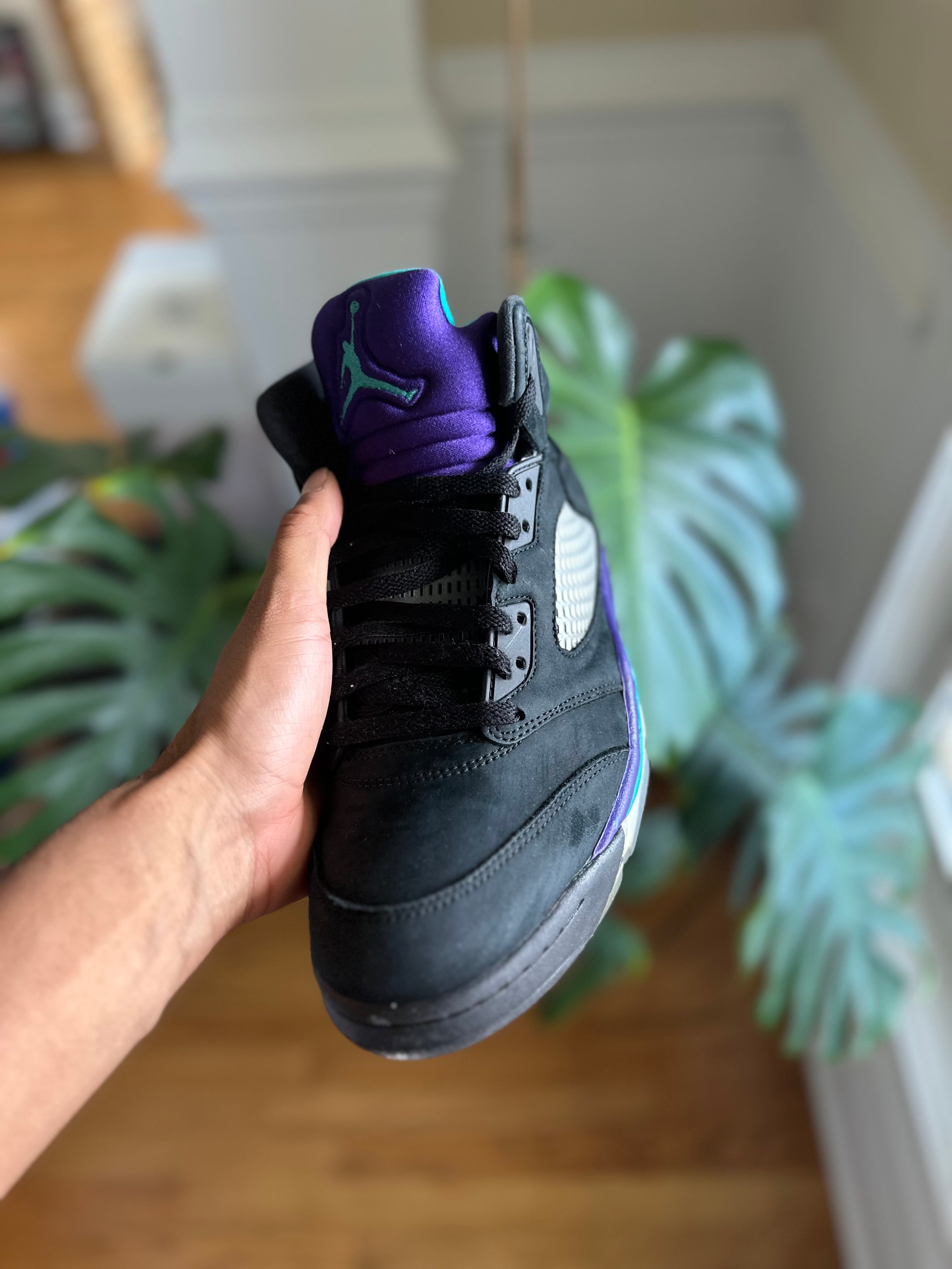 Size 10.5 - J5 black grape