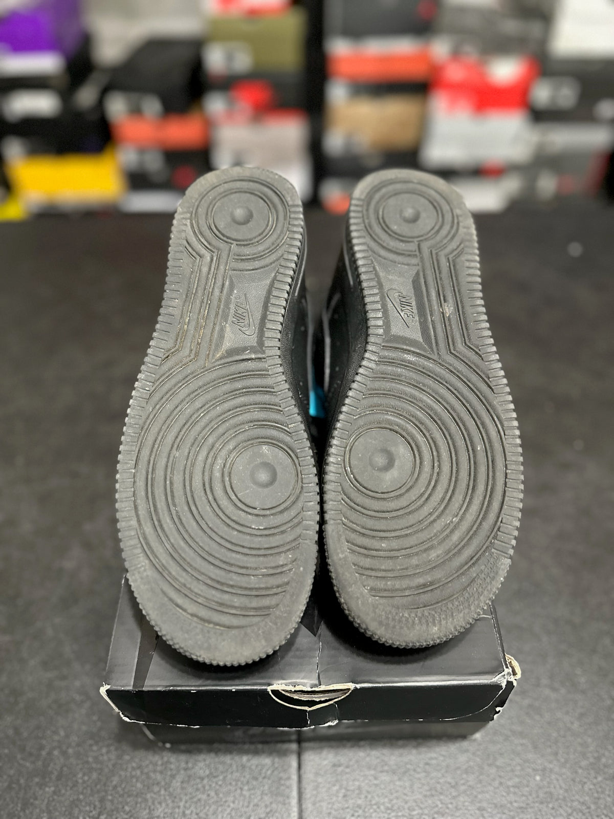 Size 7.5 - AF 1 Low supreme black
