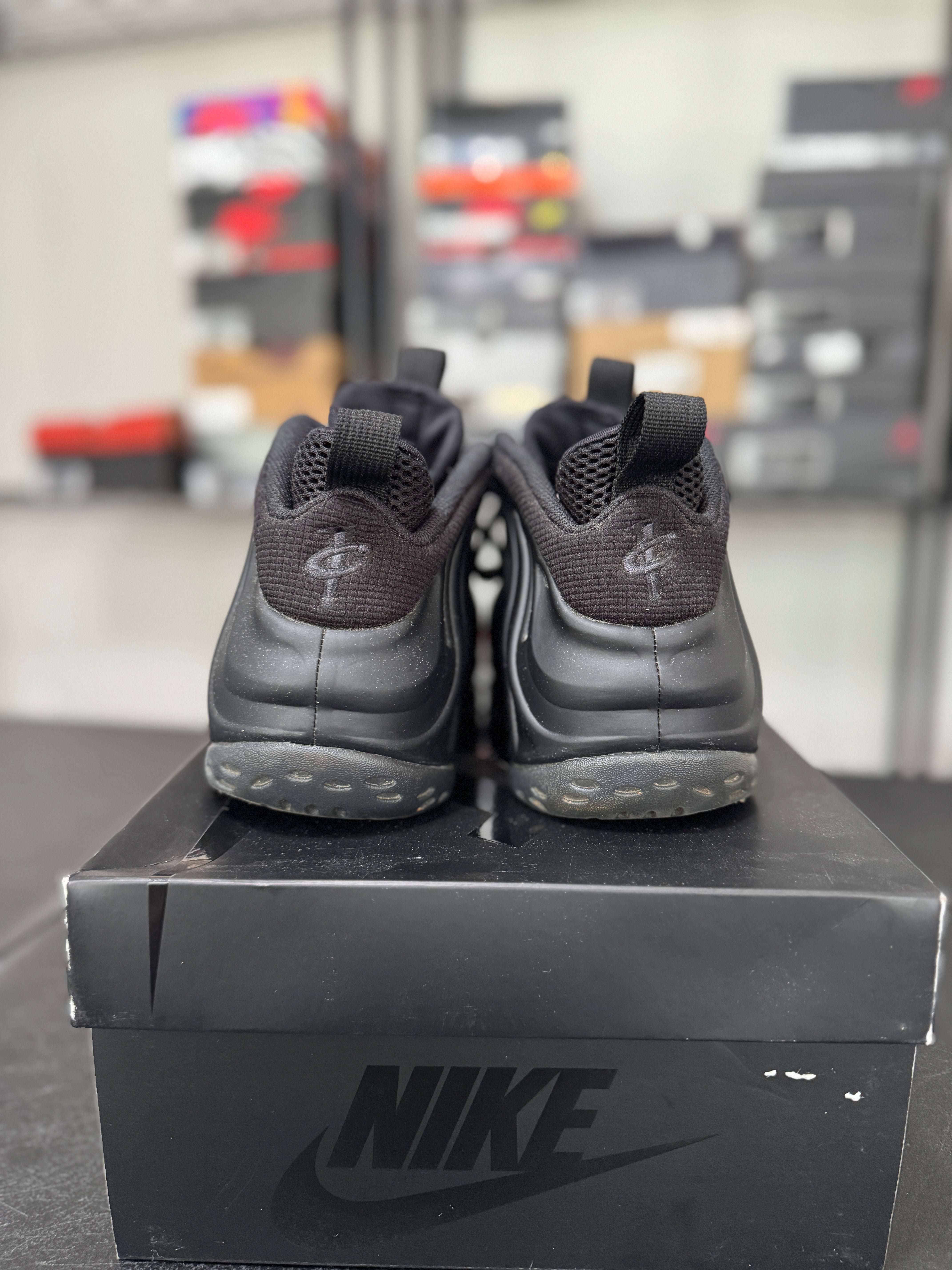 Size 11 - Foamposite one anthracite