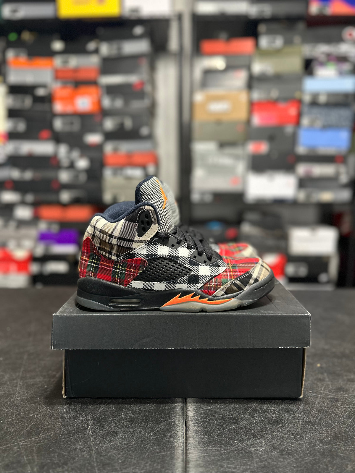 Size 7y - J5 plaid