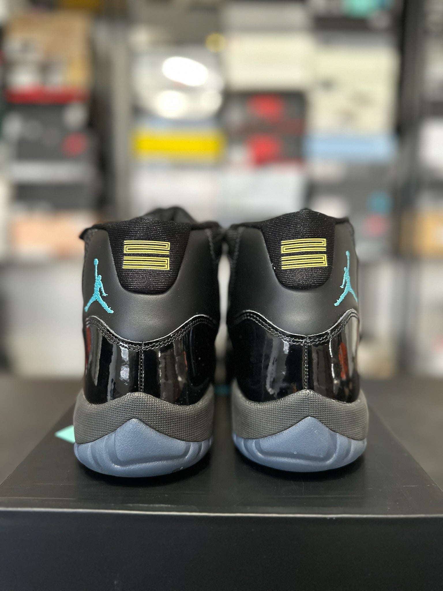 Size 8.5 - J11 Gamma Blue