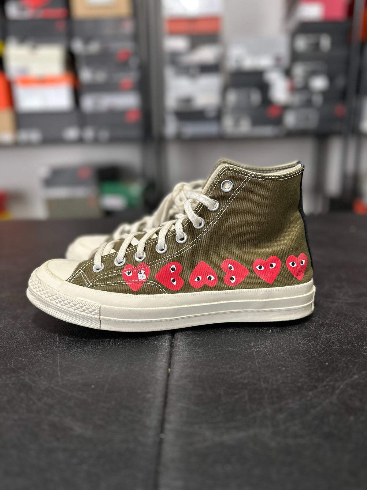 Size 8.5 - converse Chuck Taylor all Star 70 hi Comme des garçons play multi heart green