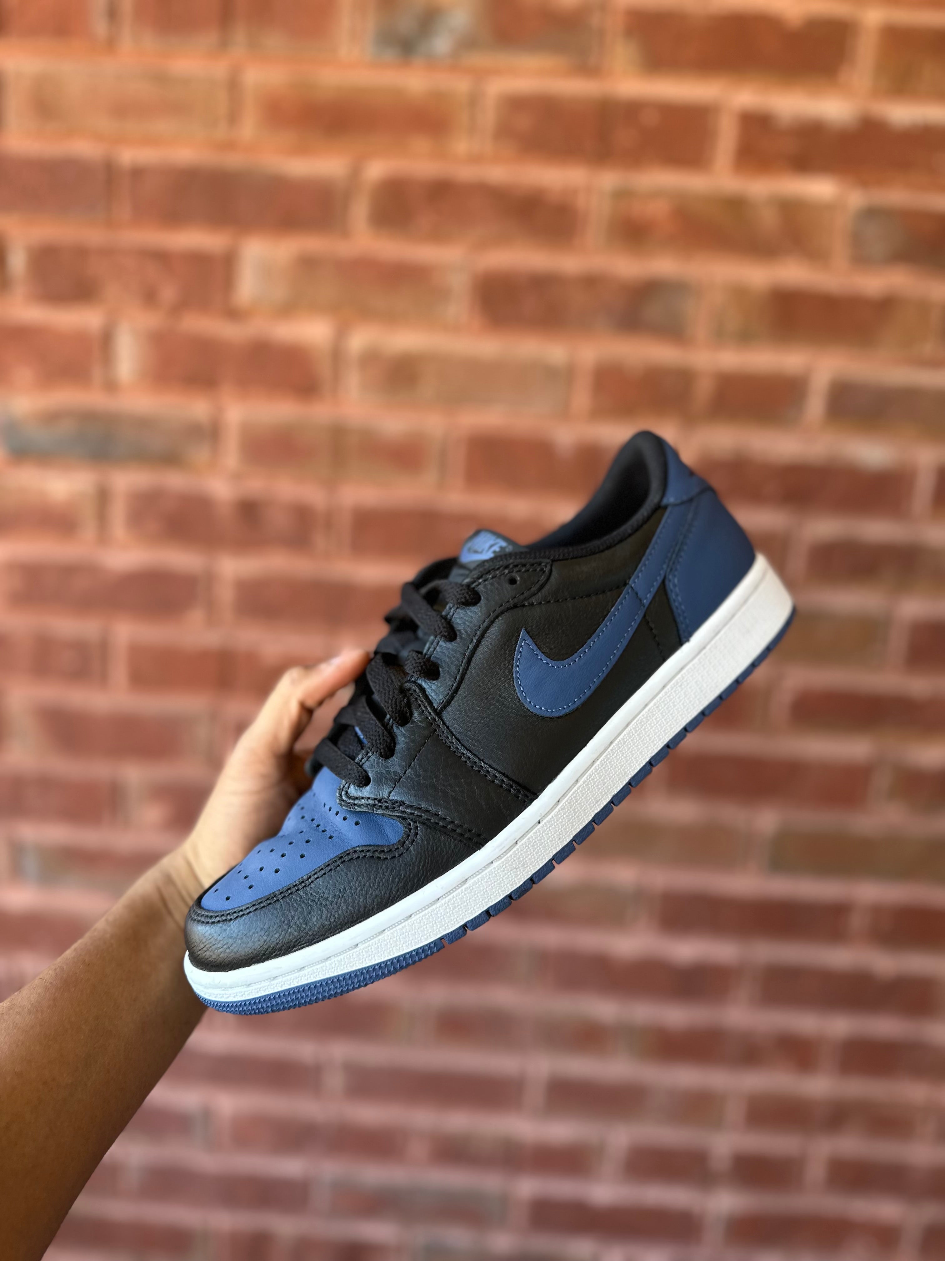 Size 9.5 - Jordan 1 low mystic navy