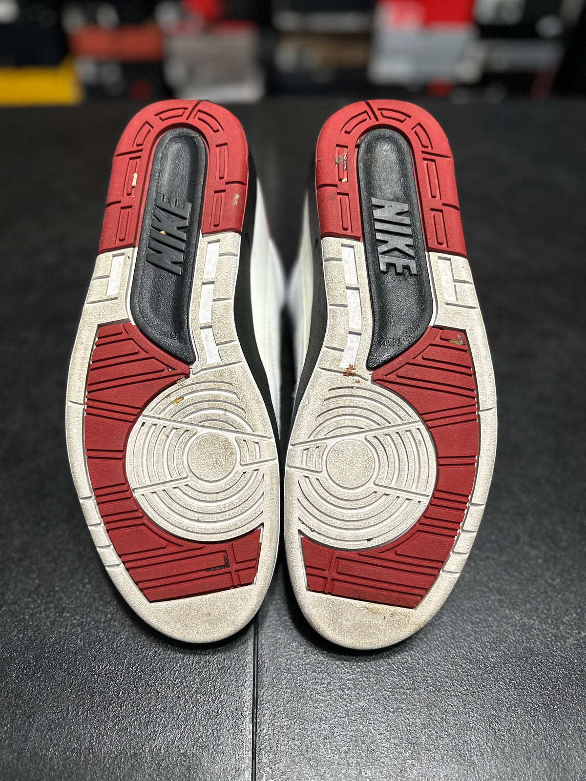 Size 10.5 - J2 Chicago