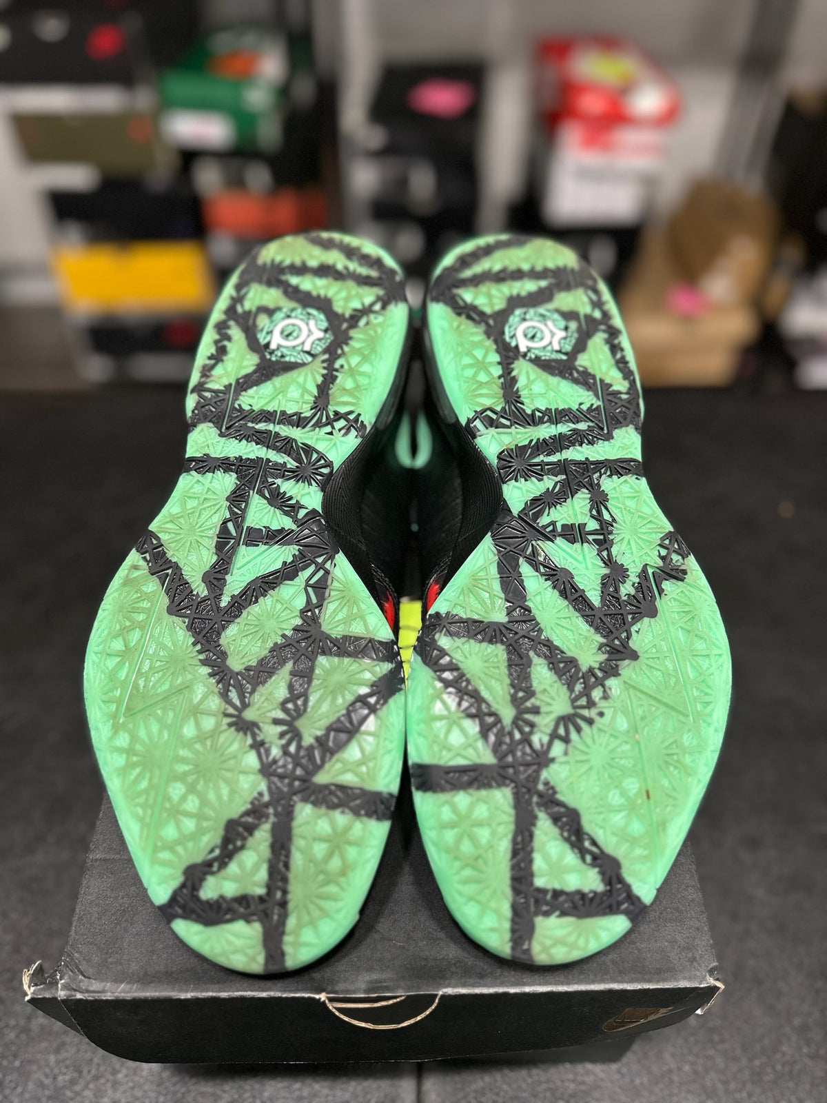 Size 13 - KD 6 illusion