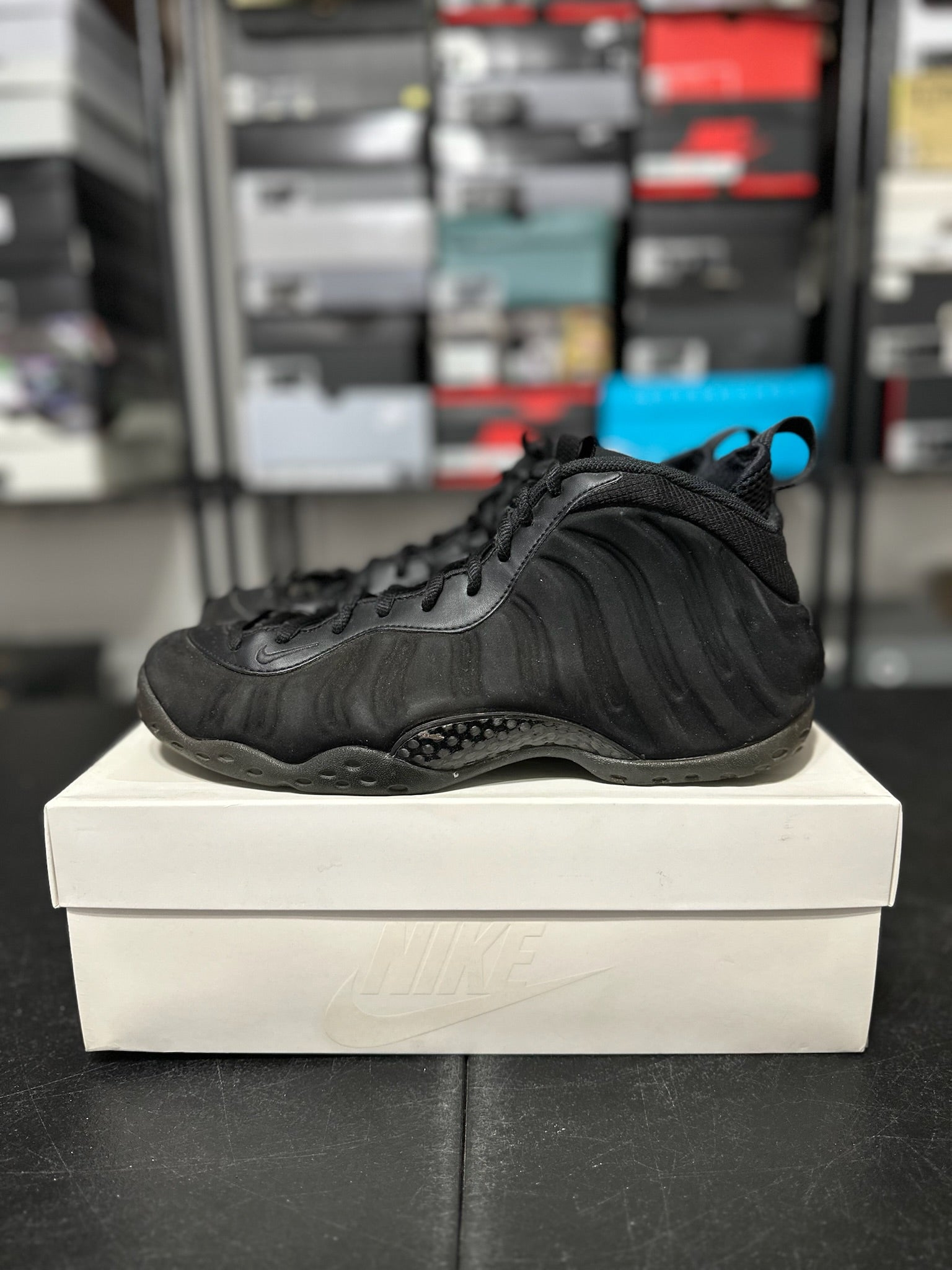 Size 10.5 - Foamposite 1 Black Suede