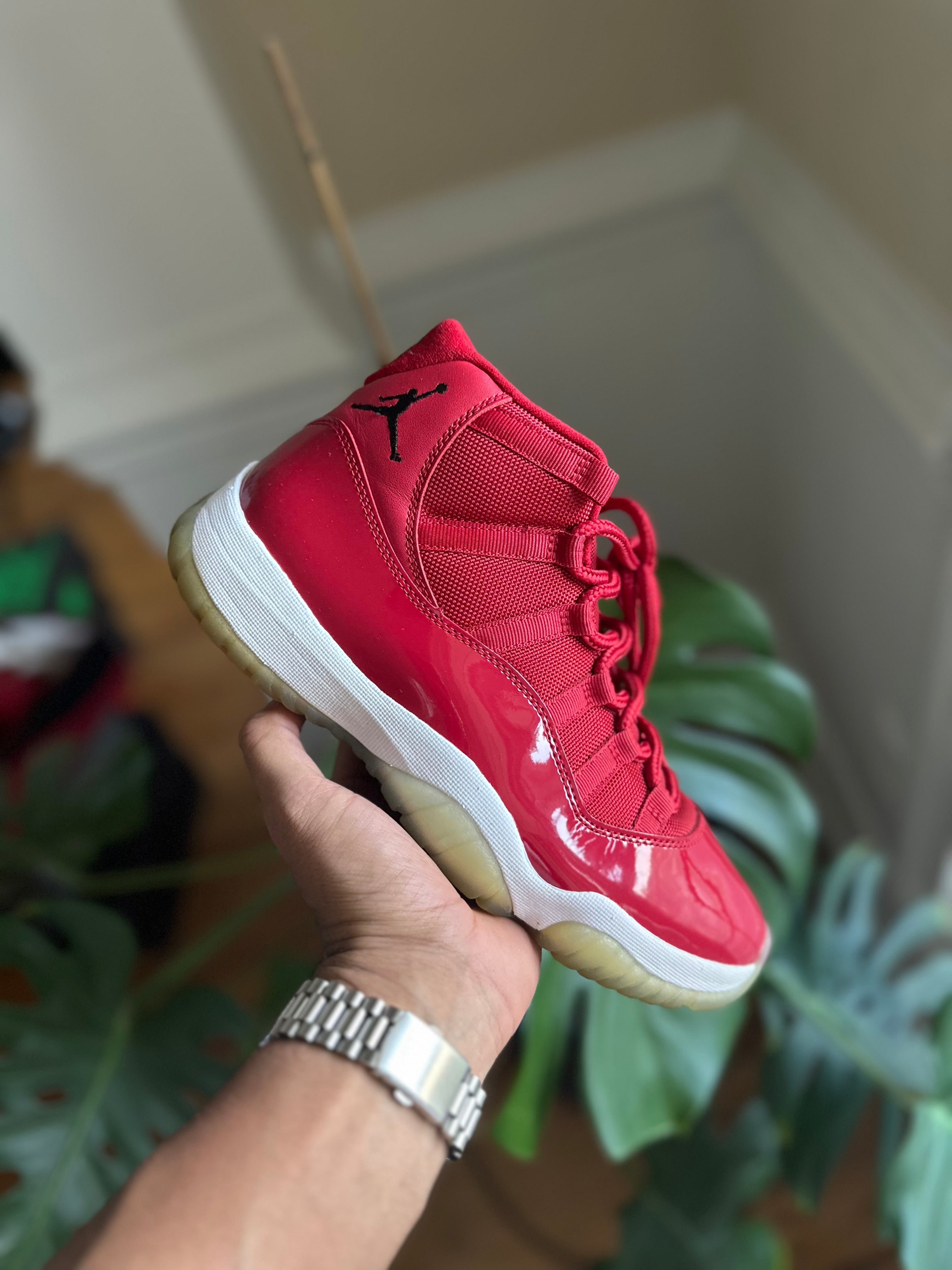 Size 8.5 - J11 win like 96
