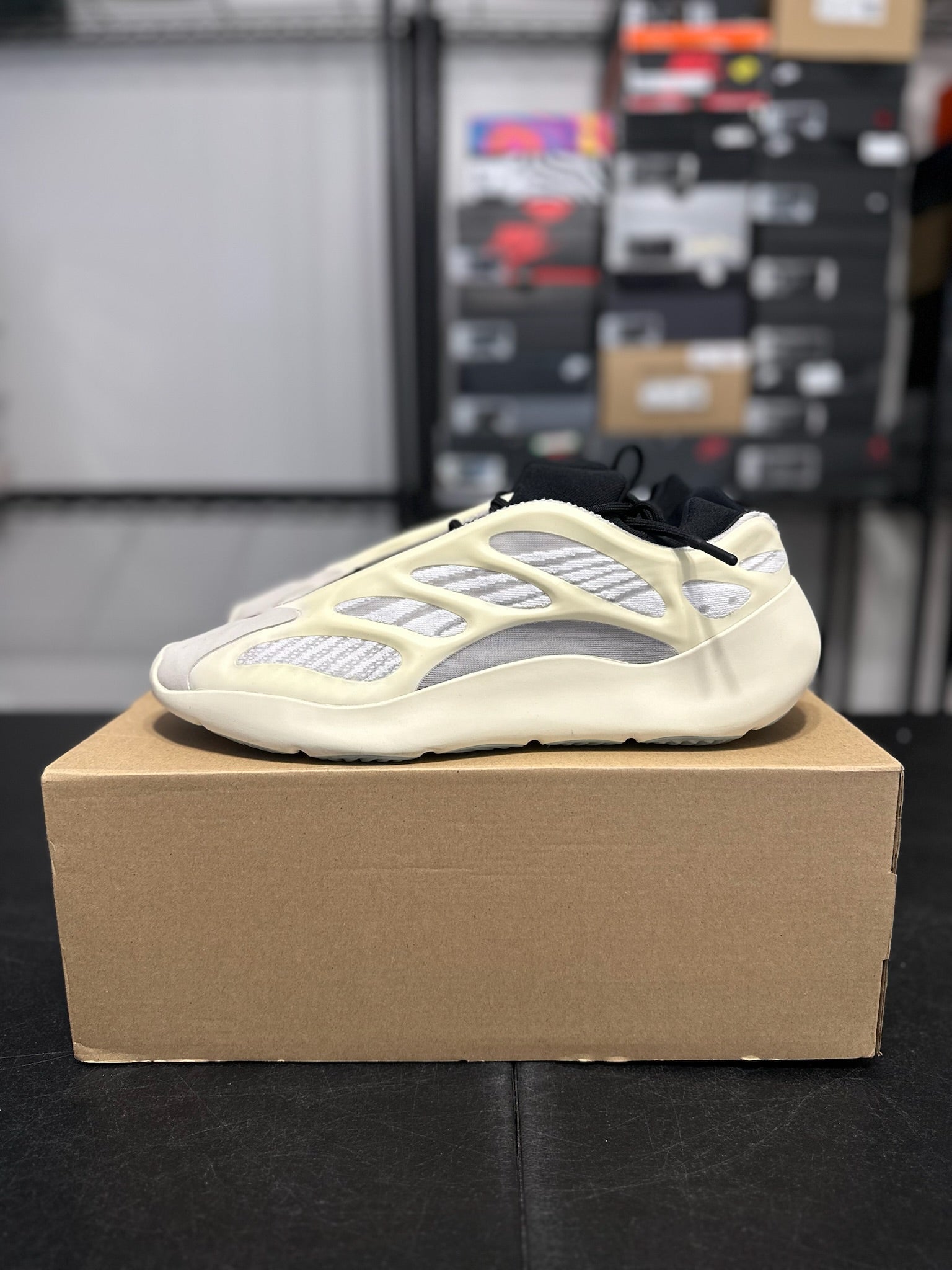 Size 14 - Yzy 700 V3 Azael
