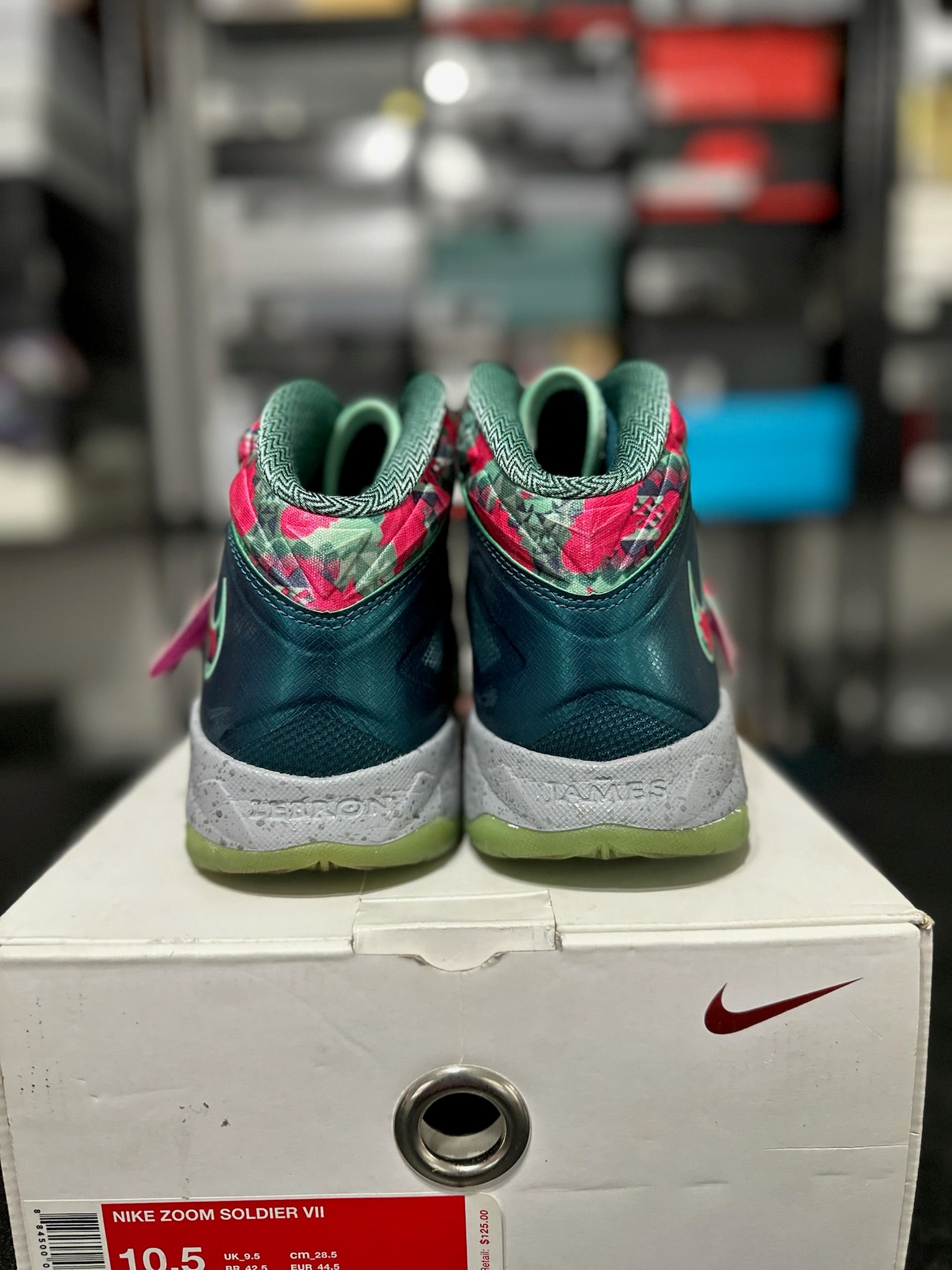 Size 10.5 - LeBron Zoom Soldier 7 Power Couple South Beach