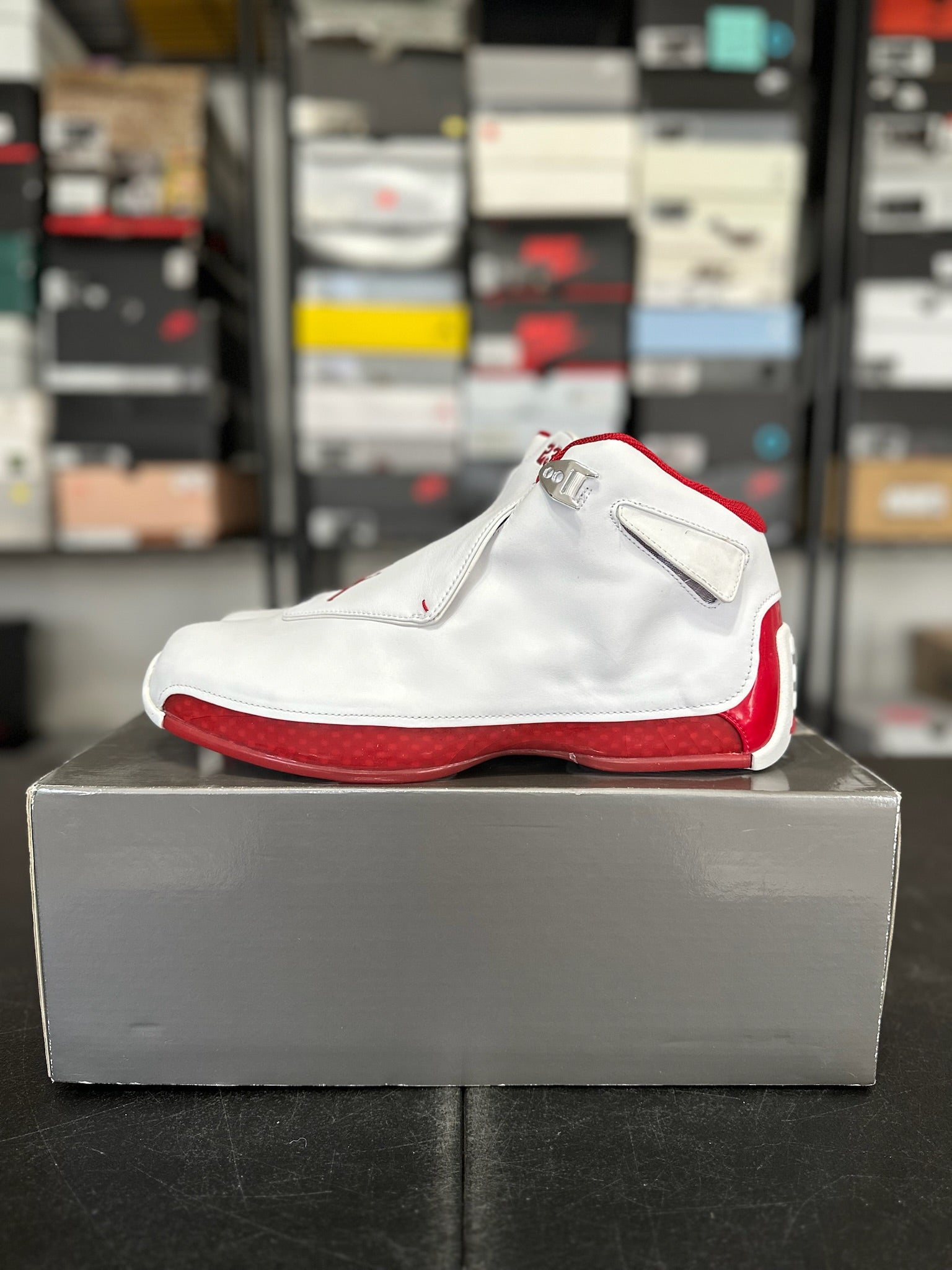Size 12 - J18 White Red