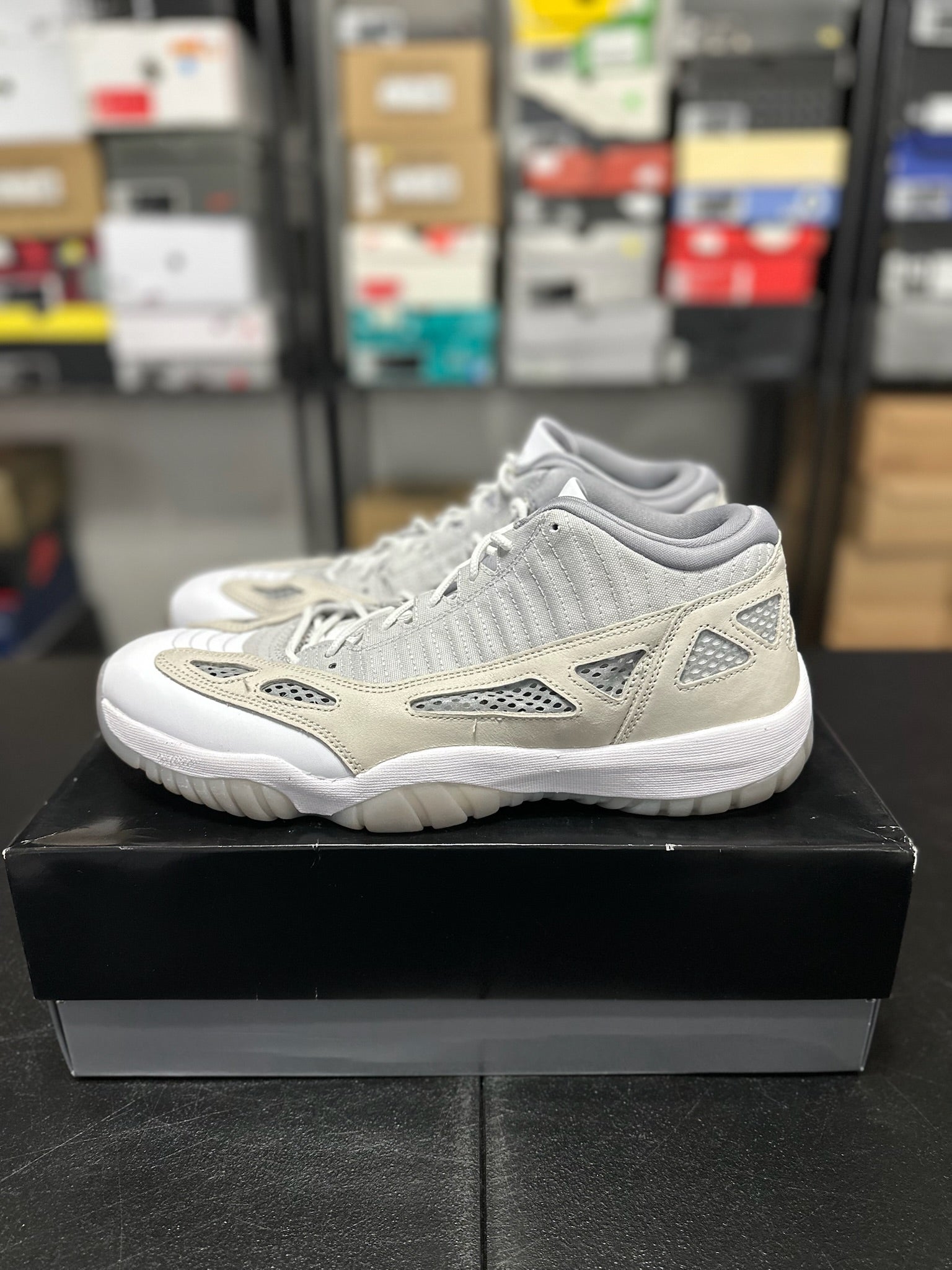 Size 14 - J11 Low IE Light Orewood Brown