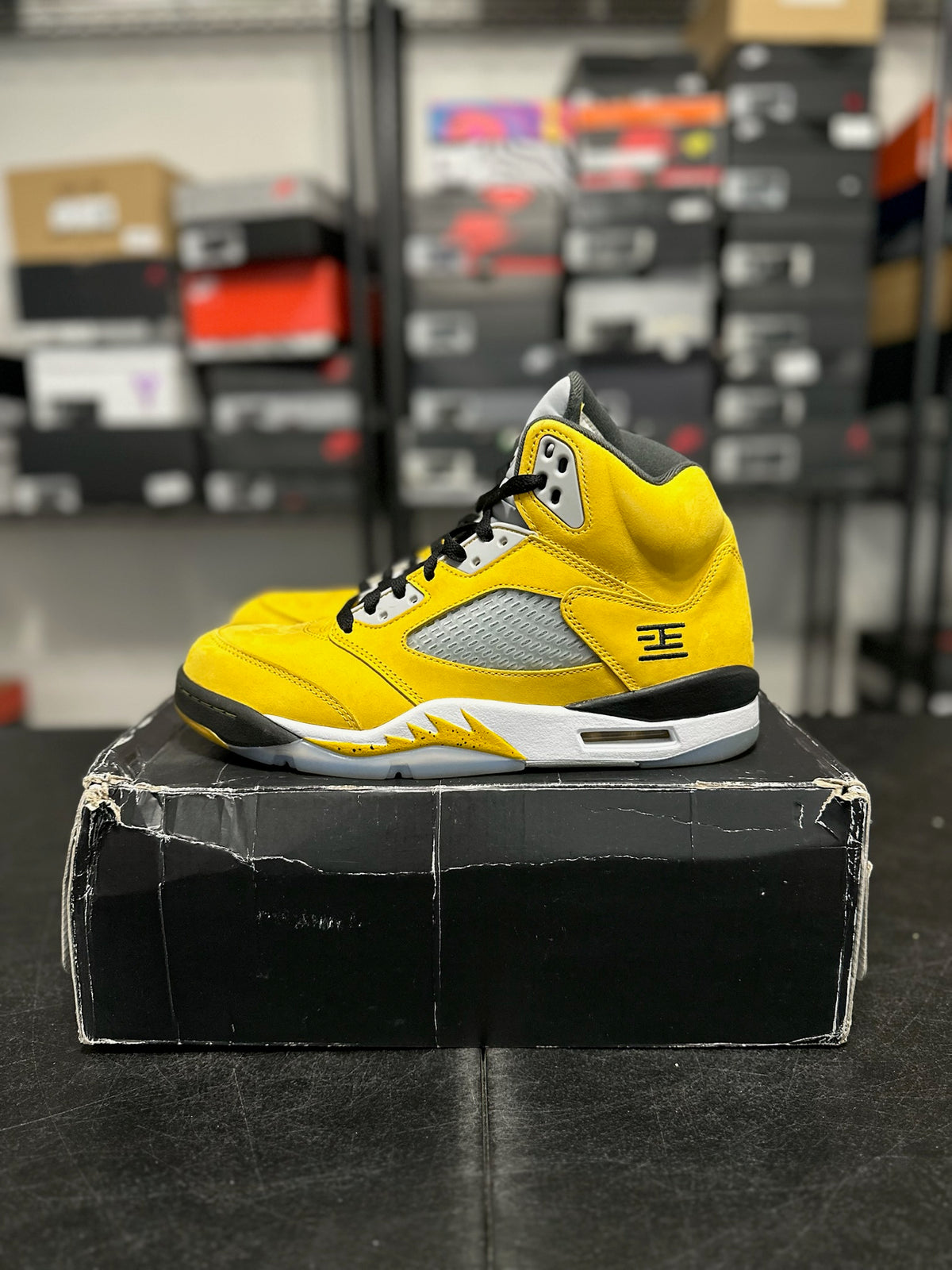 Size 9.5 - J5 Tokyo T23