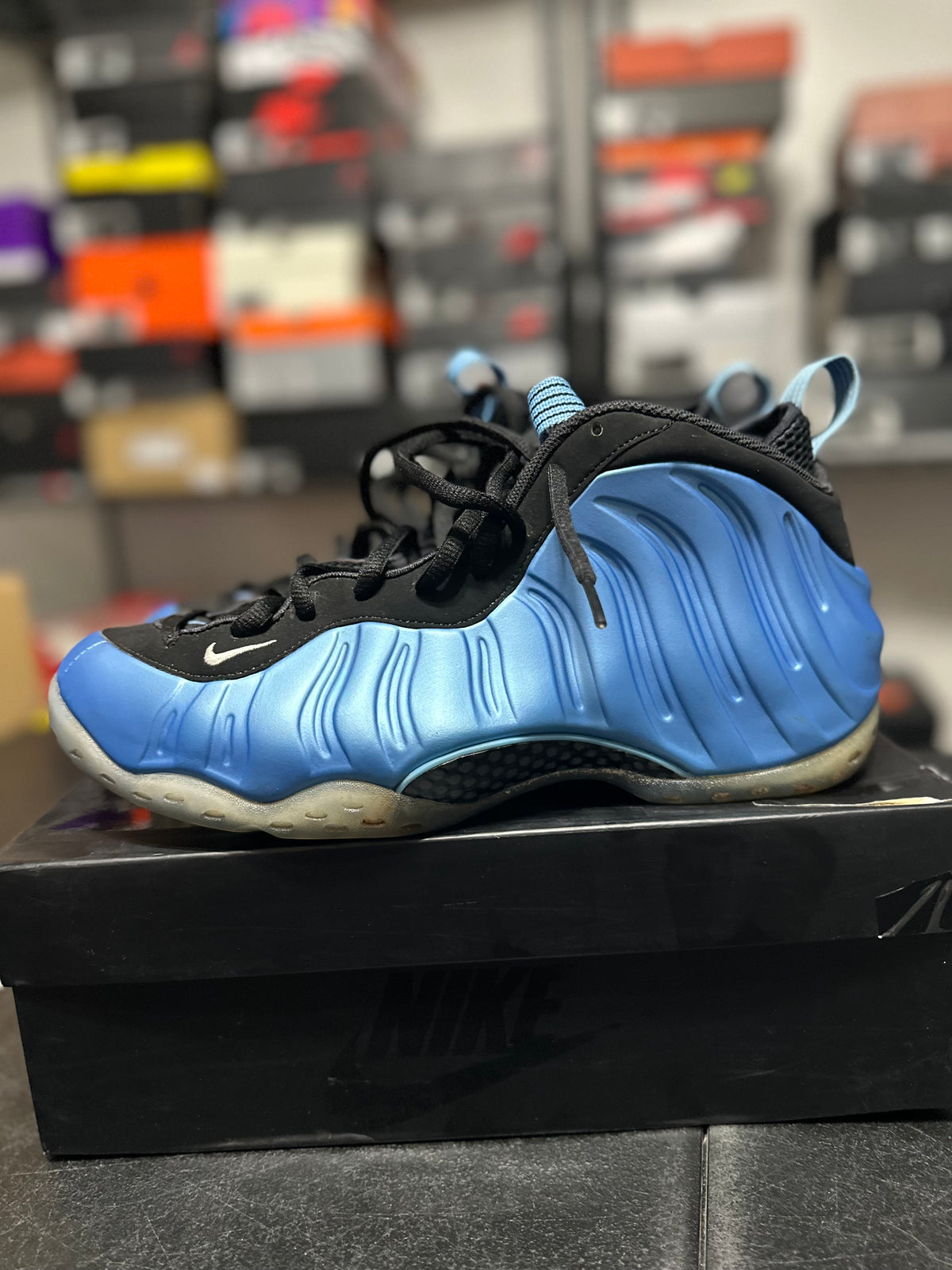 Size 11.5 - Foamposite one university blue