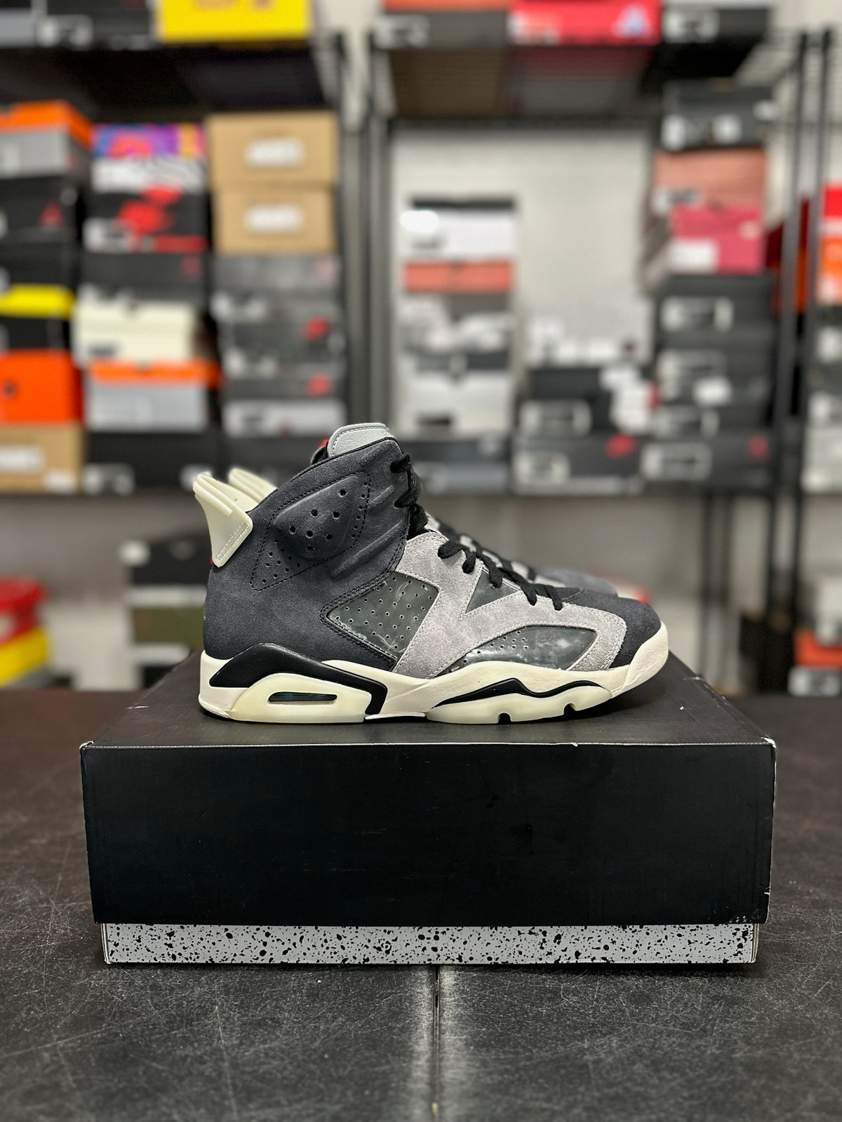 Size 8.5 - (10W) j6 tech chrome