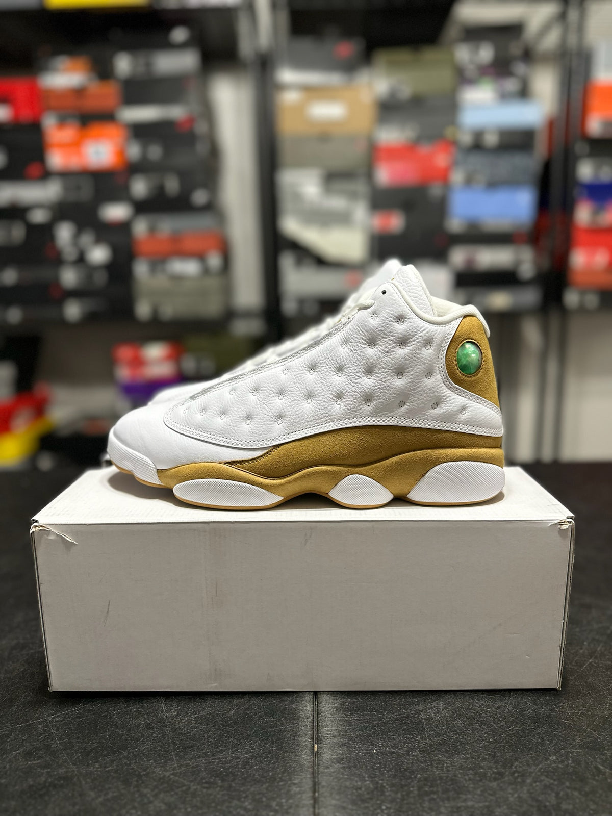Size 11 - j13 wheat