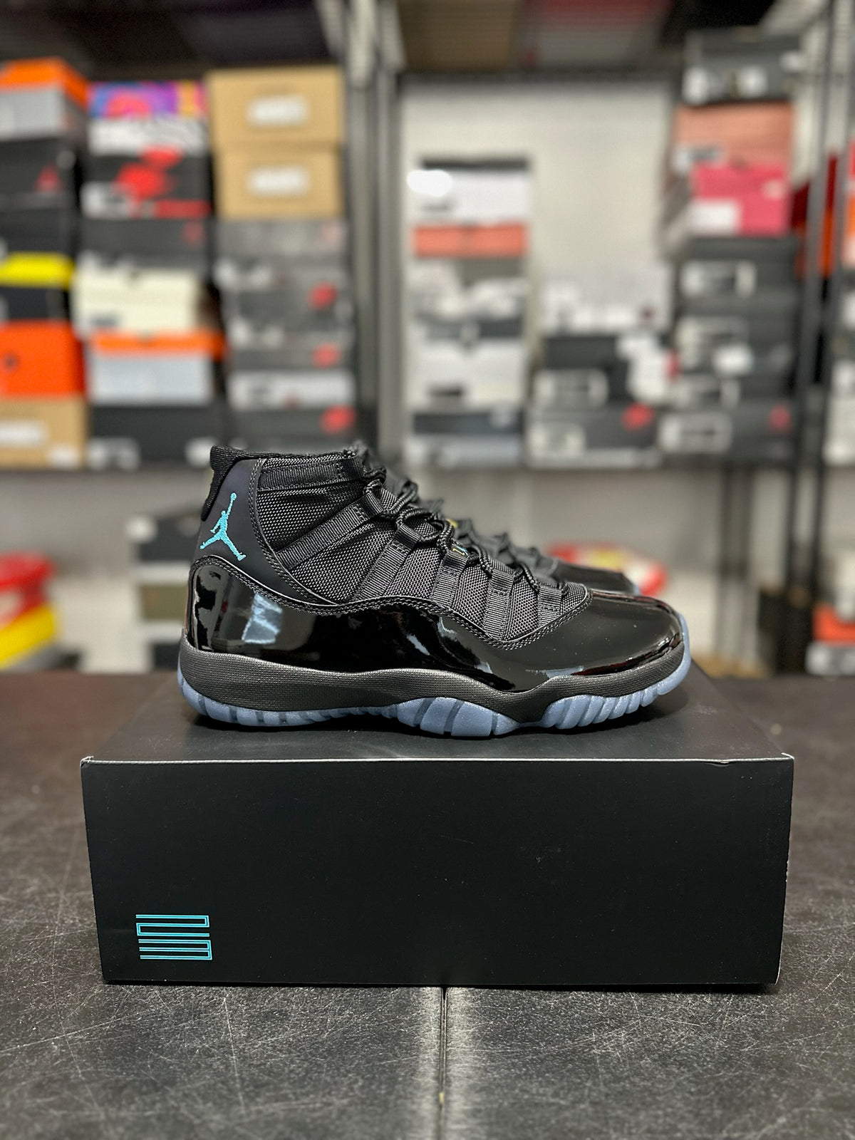 Size 9 - J11 gamma blue