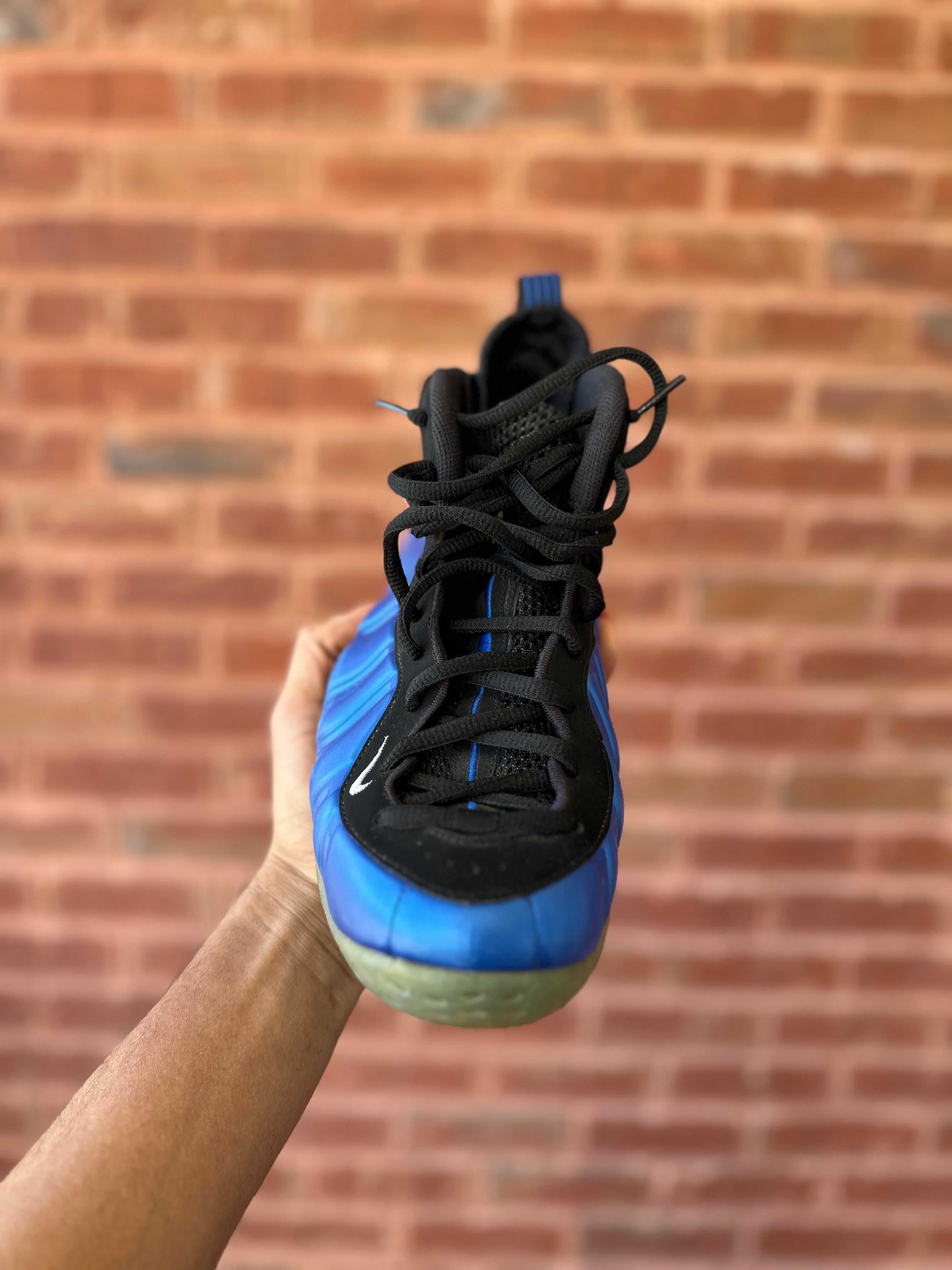 Size 9.5 - Air foamposite one XX royal