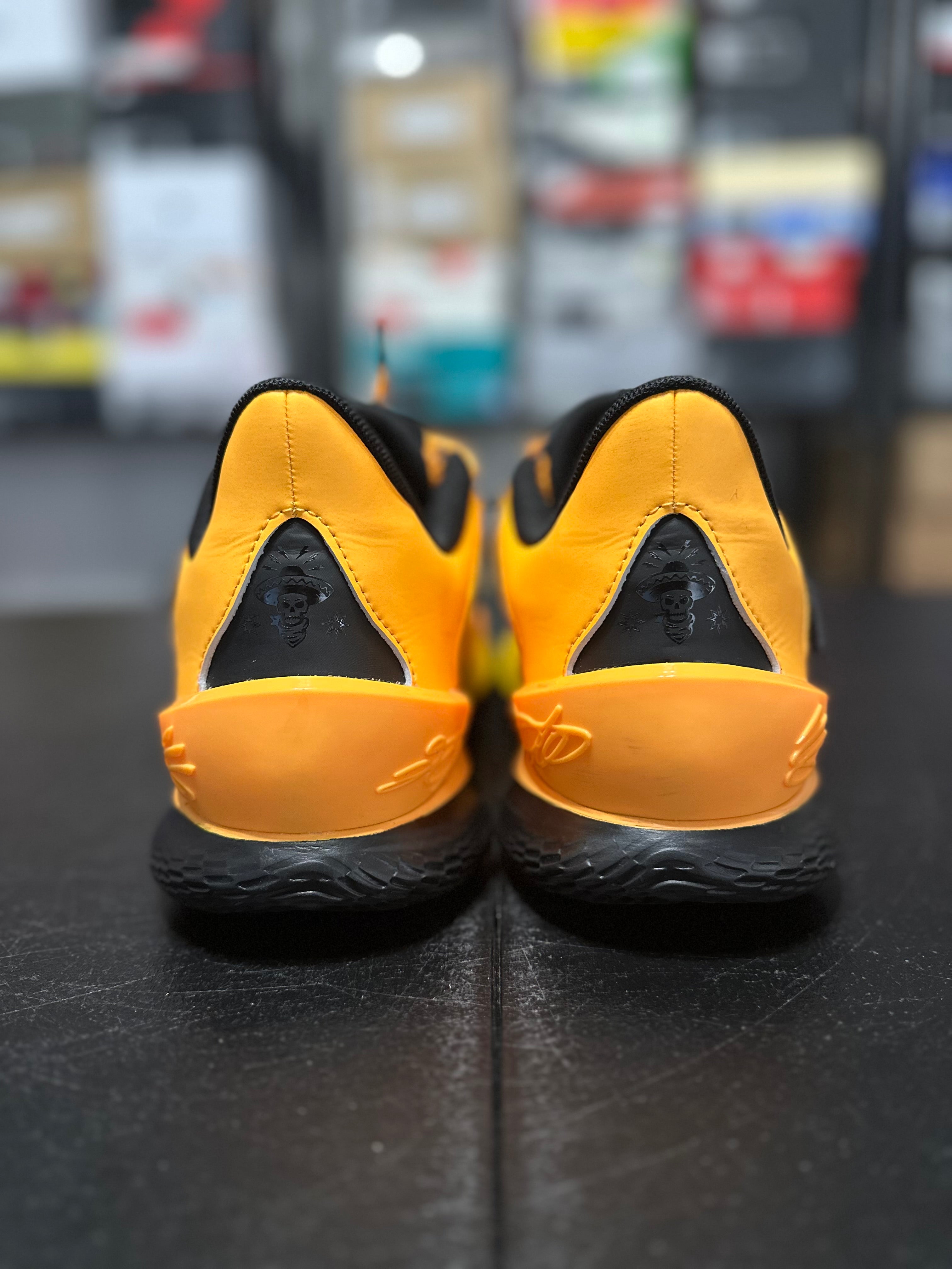 Size 12 - curry fox 1 nova orange
