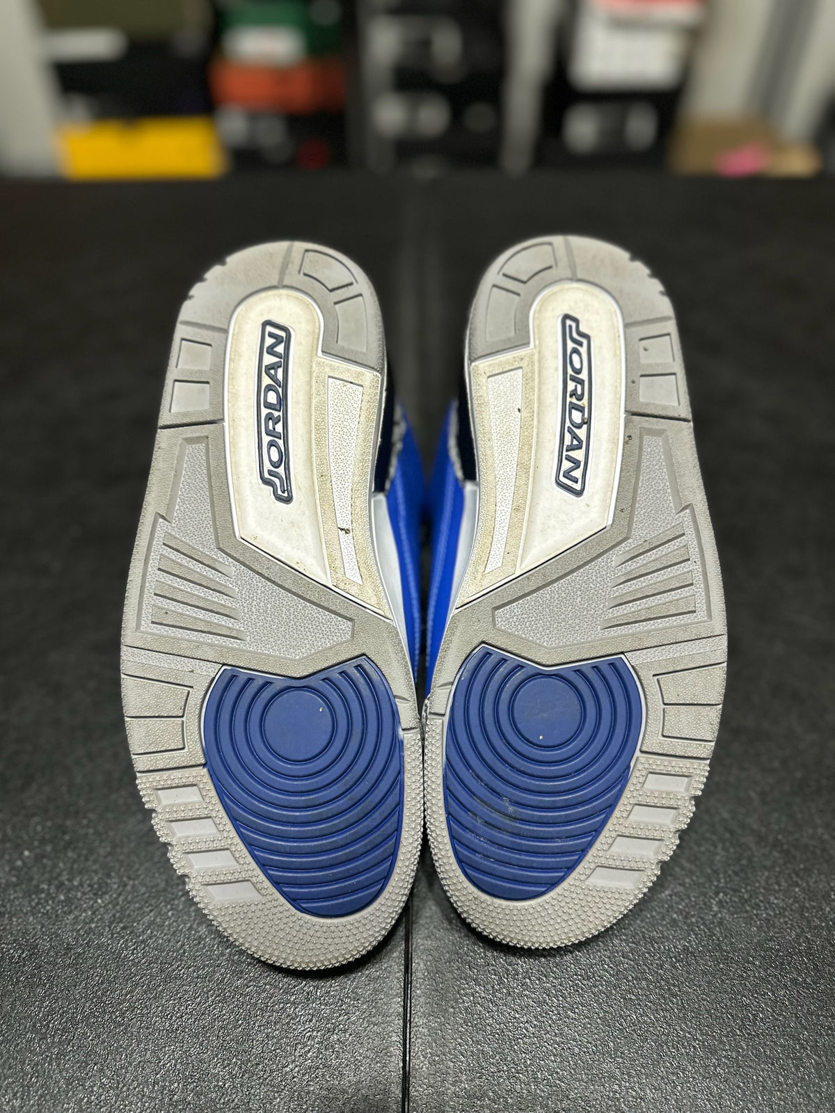 Size 7 - j3 varsity royal cement
