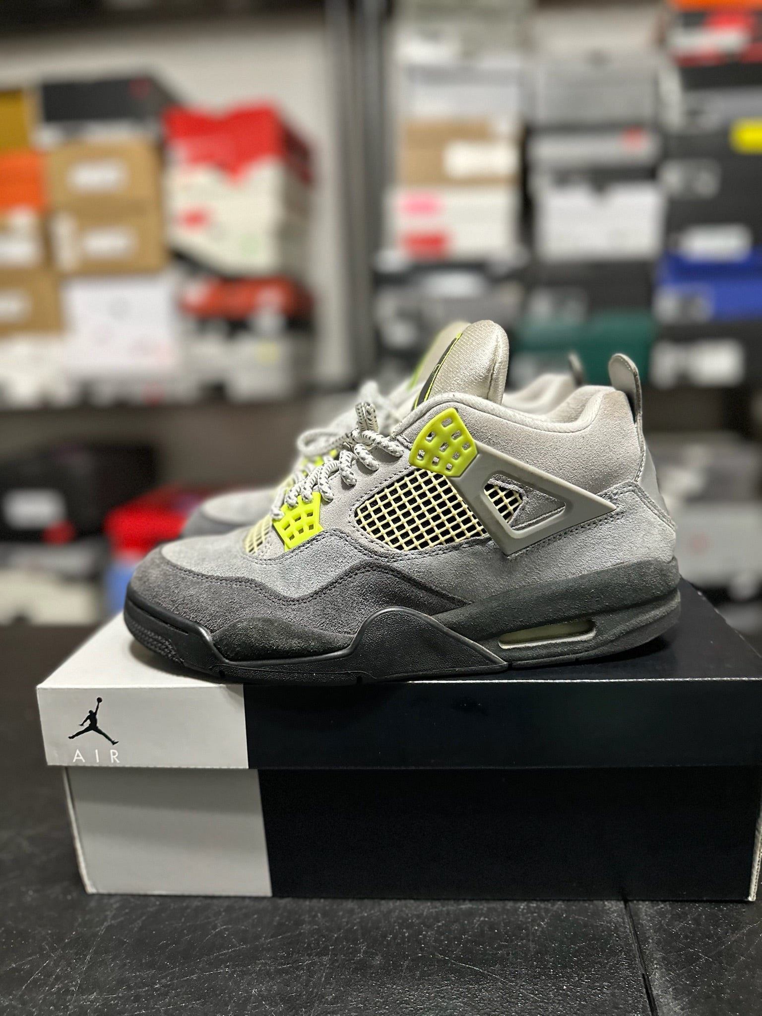 Size 8.5 - J4 95 Neon