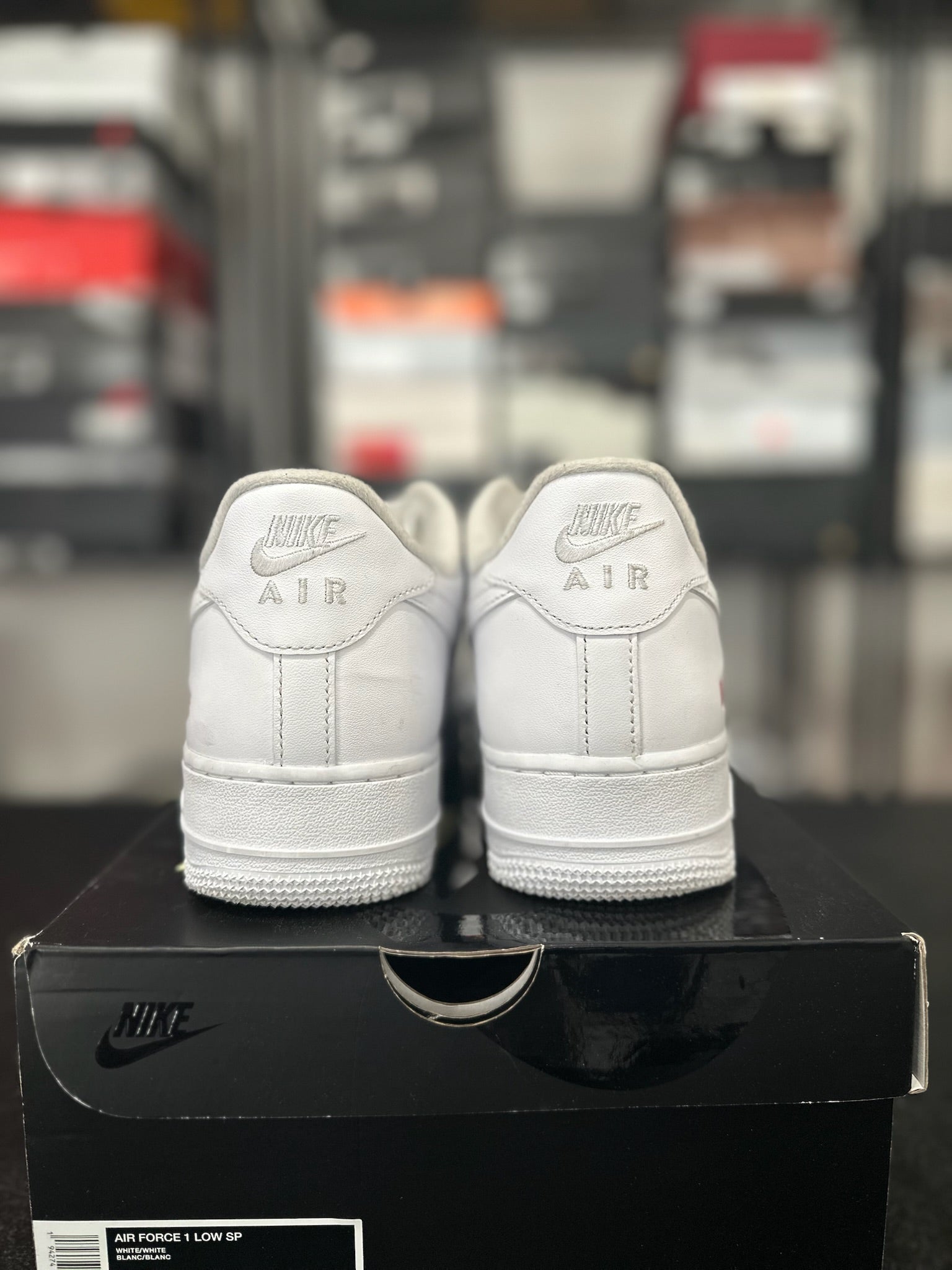 Size 10 - AF 1 Low Supreme White