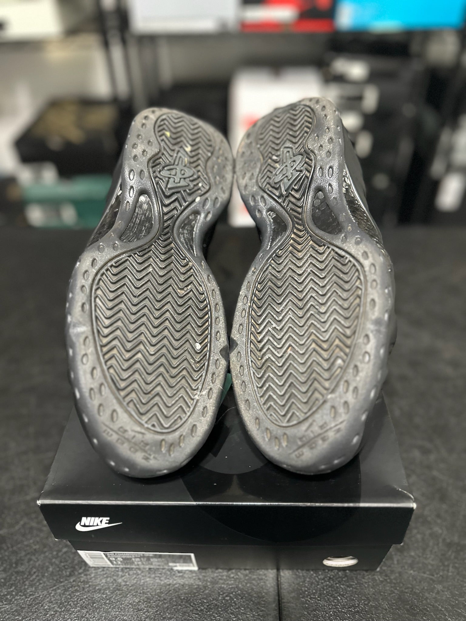 Size 9.5 - Foamposite 1 Anthracite