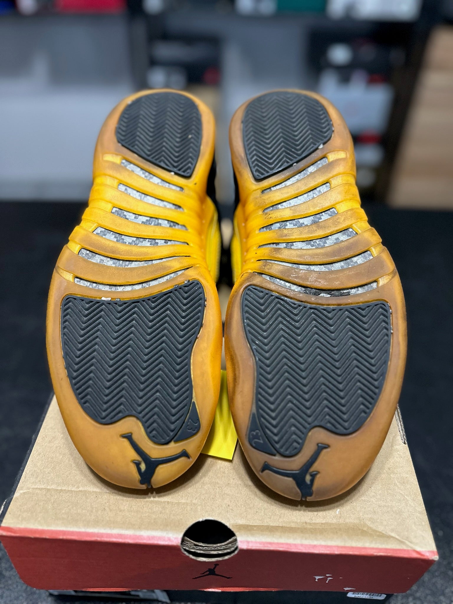 Size 9 - J12 Black University Gold