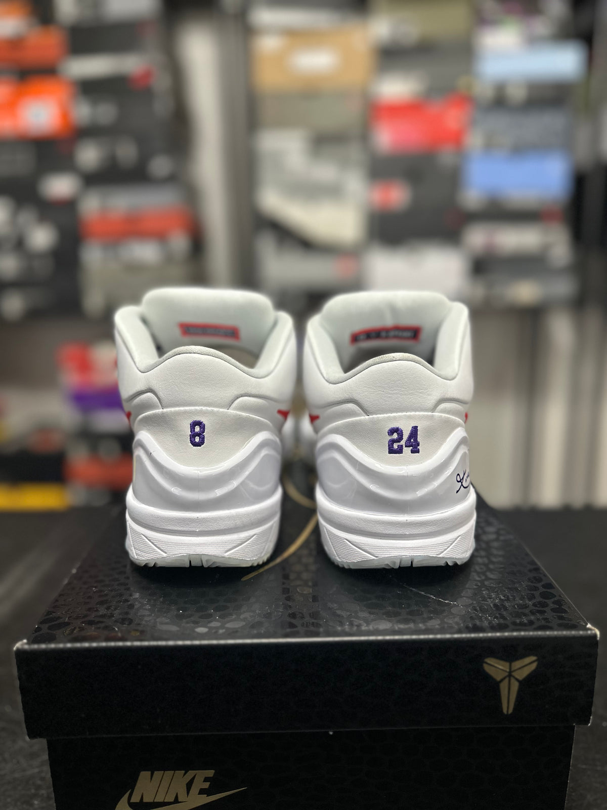 Size 10 - Kobe 4 protro mystery pack
