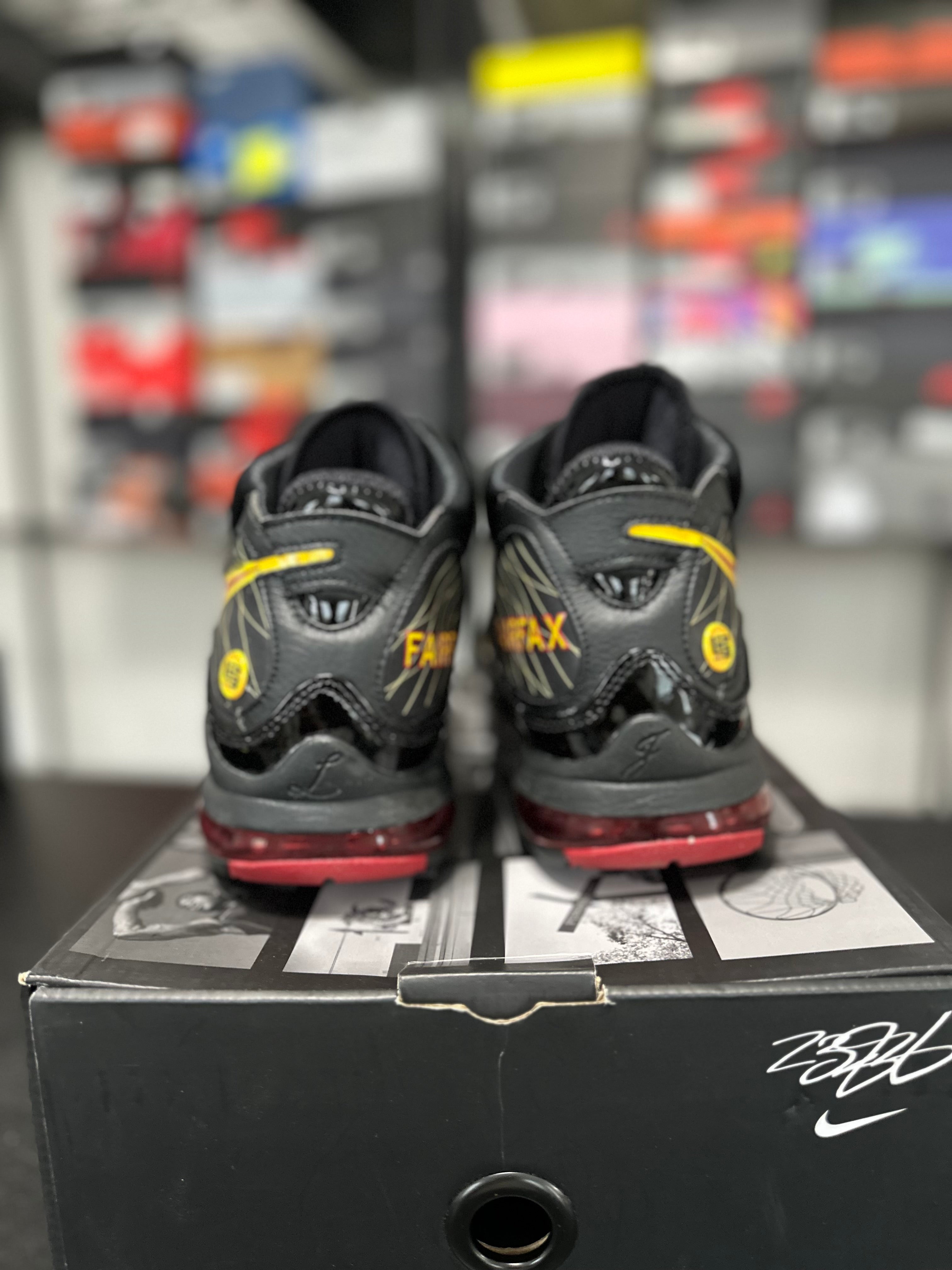 Size 11 - LeBron 7 Fairfax 202