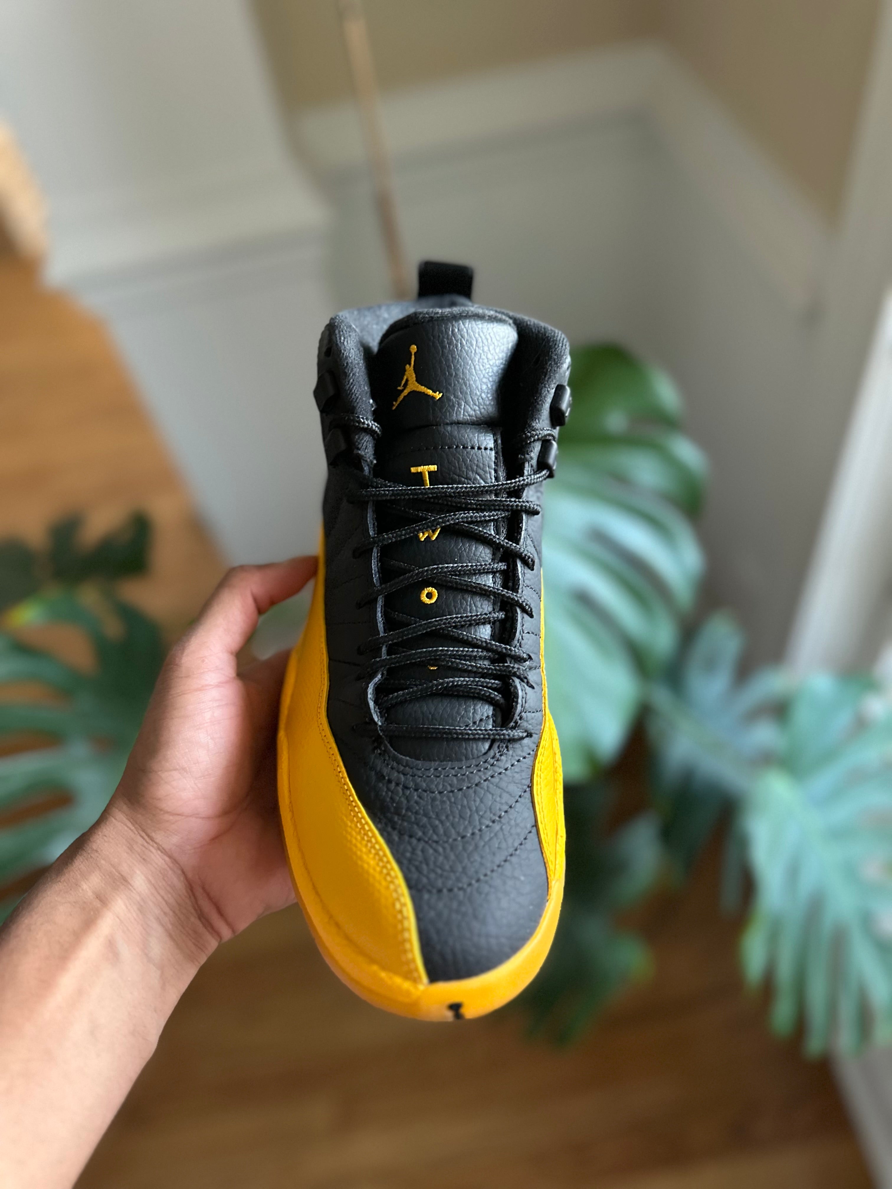 Size 8 - J12 university gold