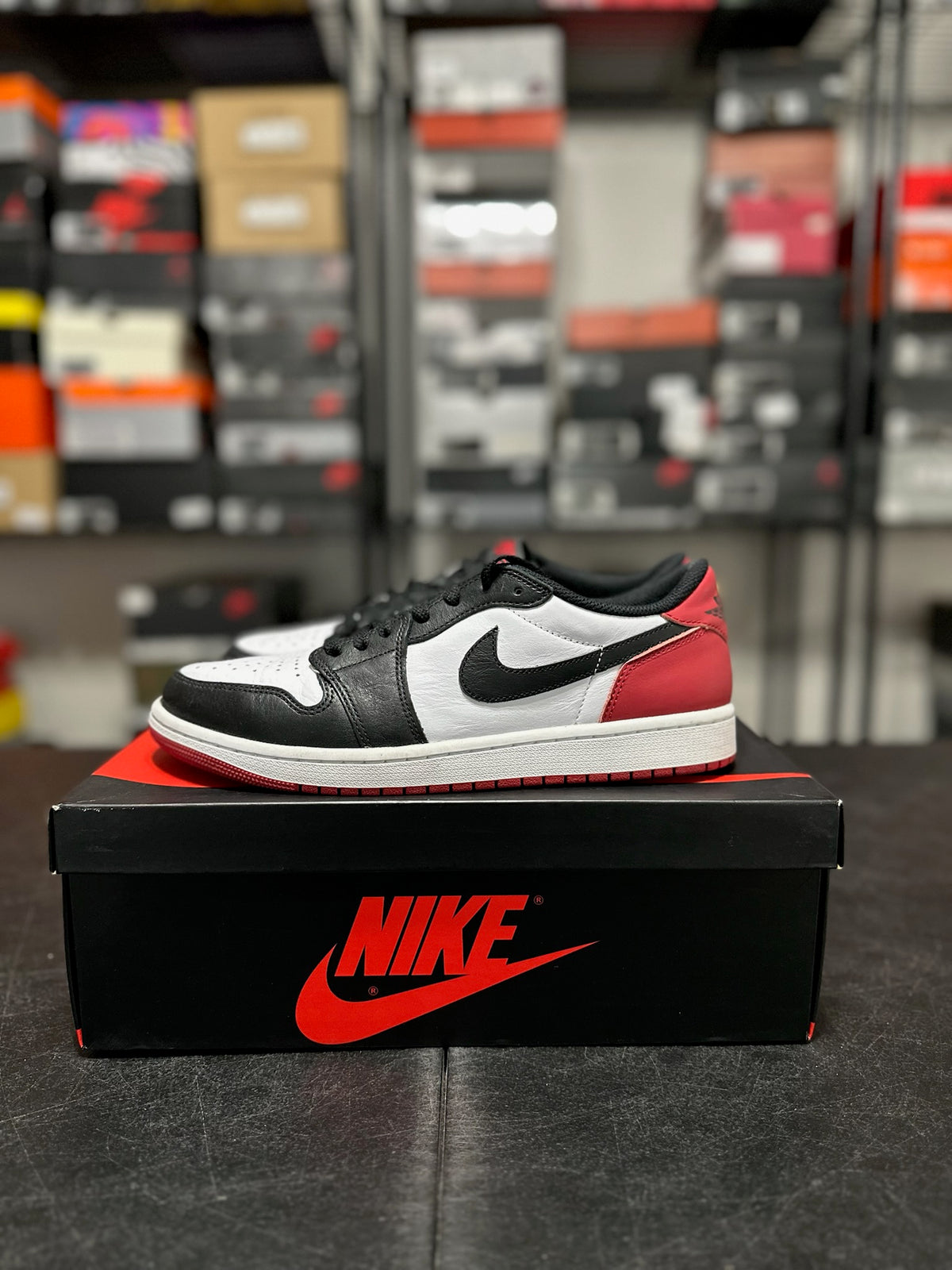 Size 10.5 - J1 Low Black Toe
