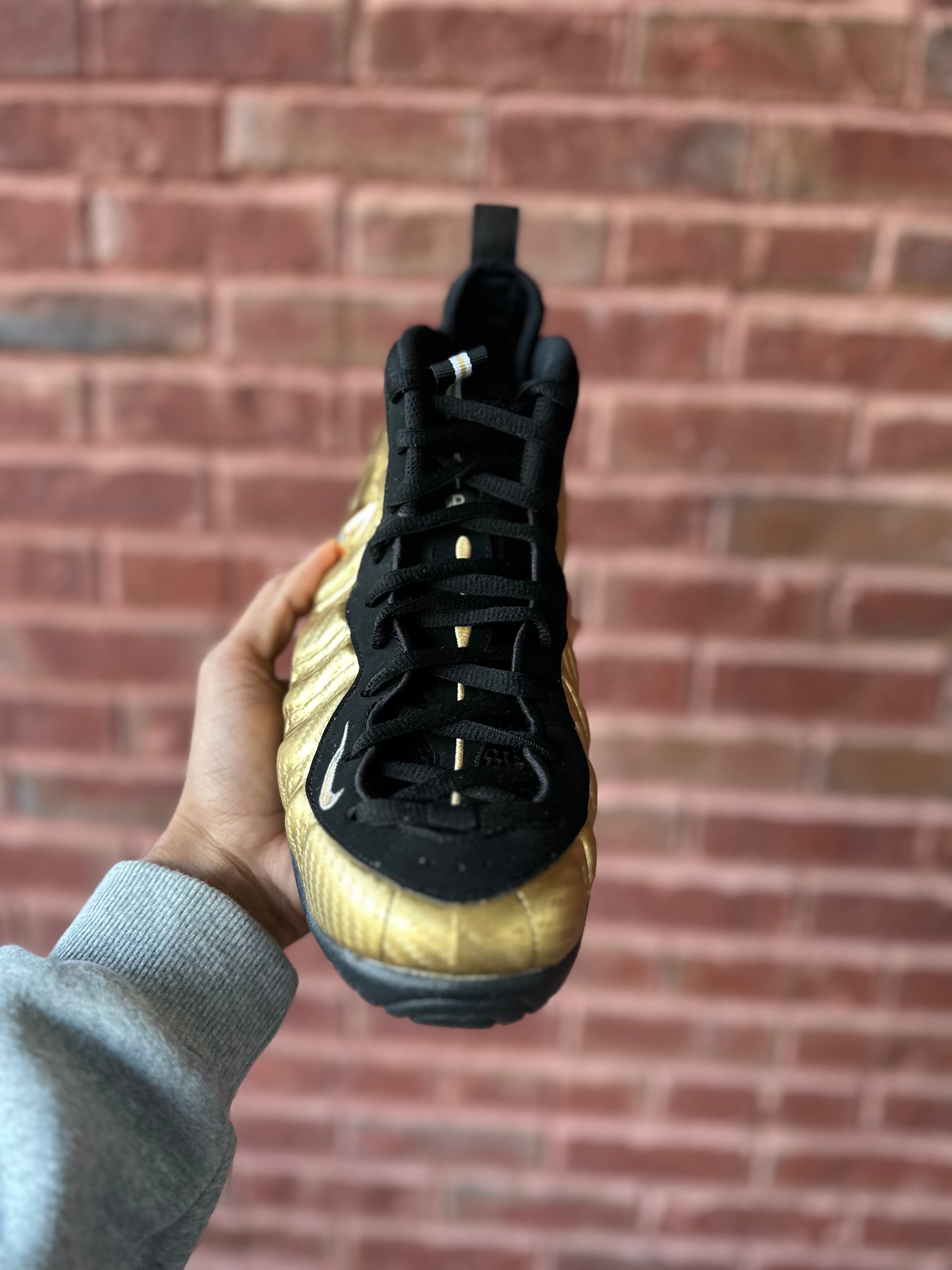 Size 10 - air foamposite pro metallic gold