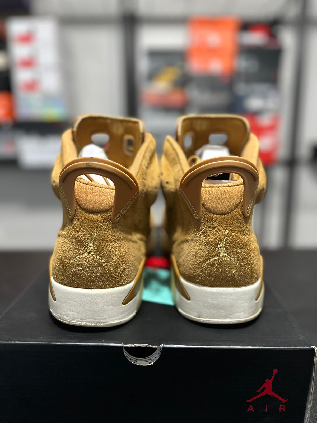 Size 12 - J6 wheat