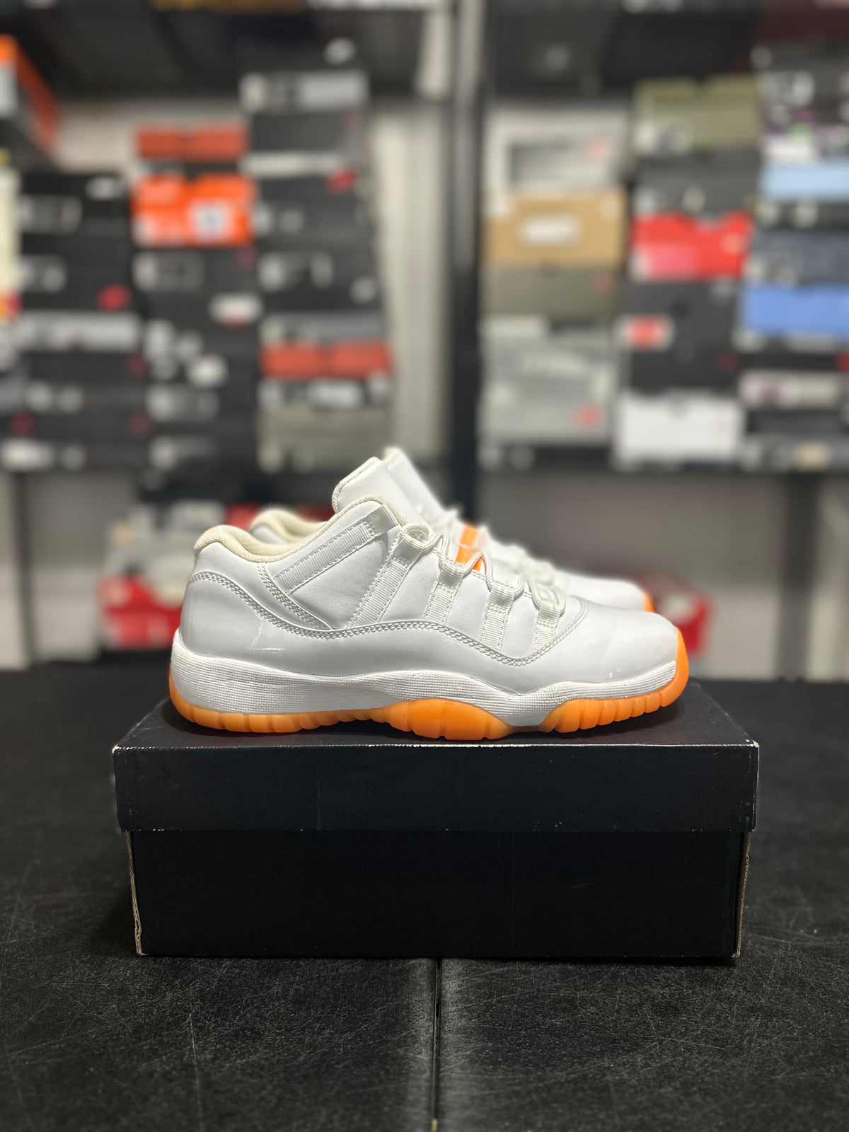 Size 6.5y - J11 low citrus
