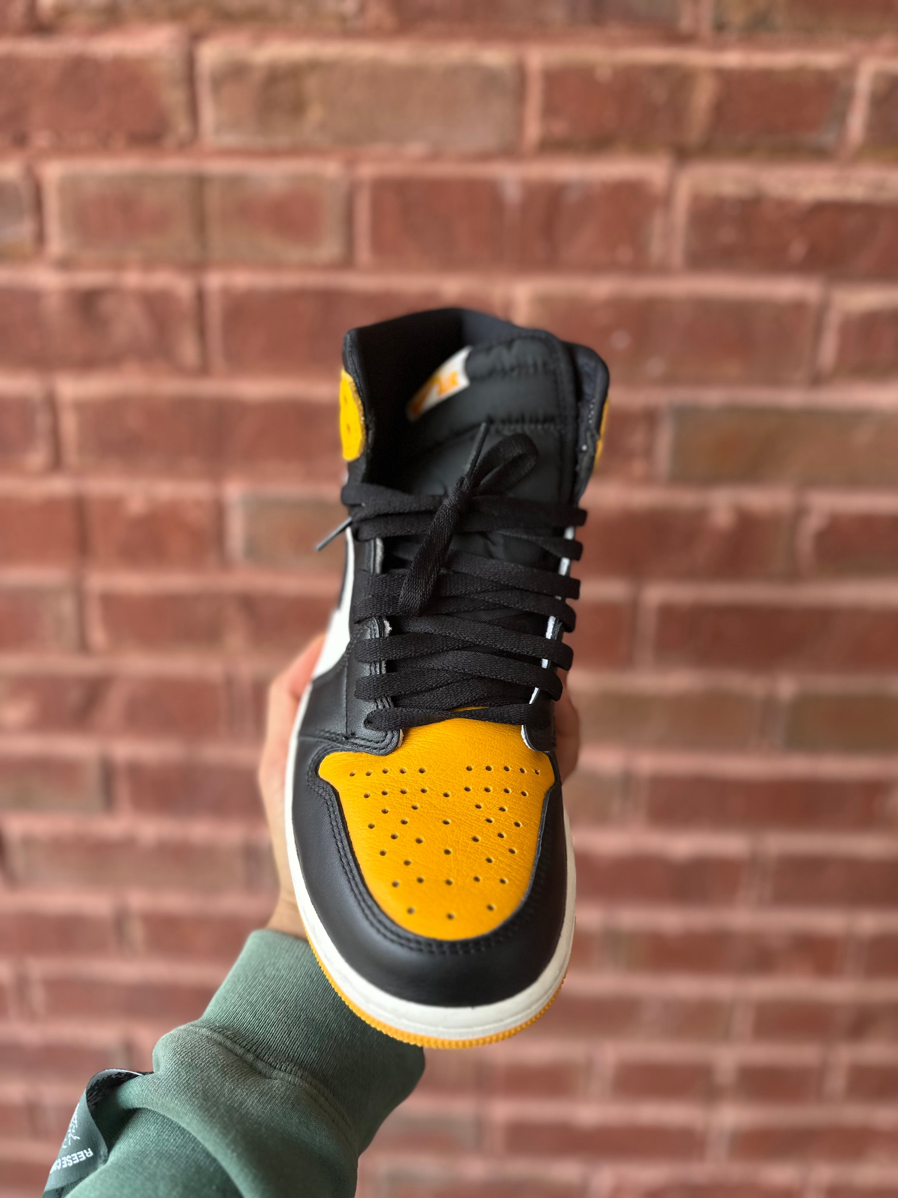 Size 9.5 - J1 yellow toe