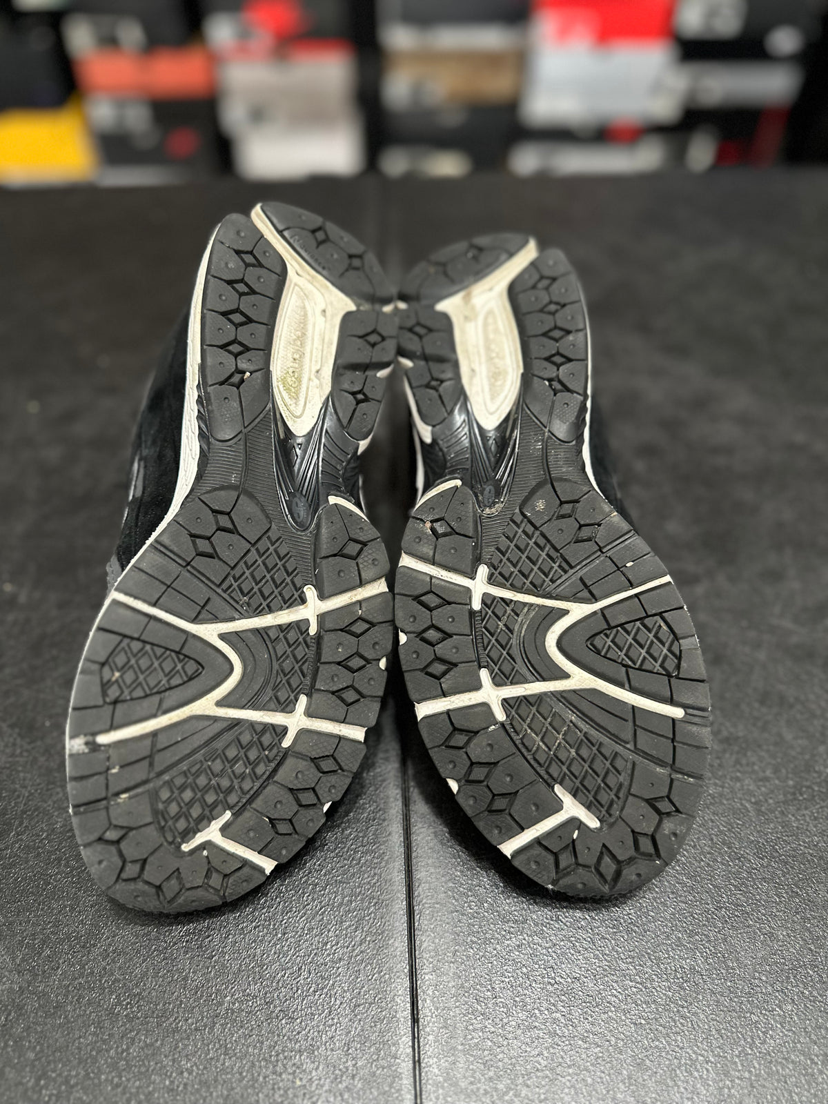 Size 8.5 - NB 2002r black