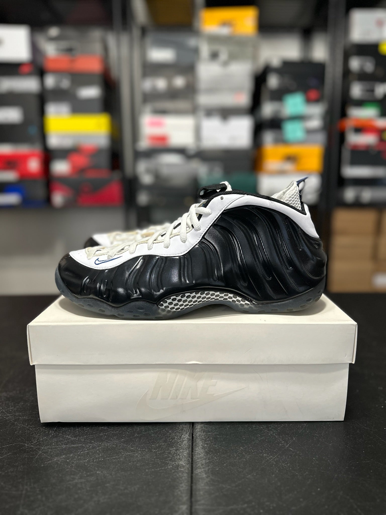Size 11.5 - Foamposite 1 Concord