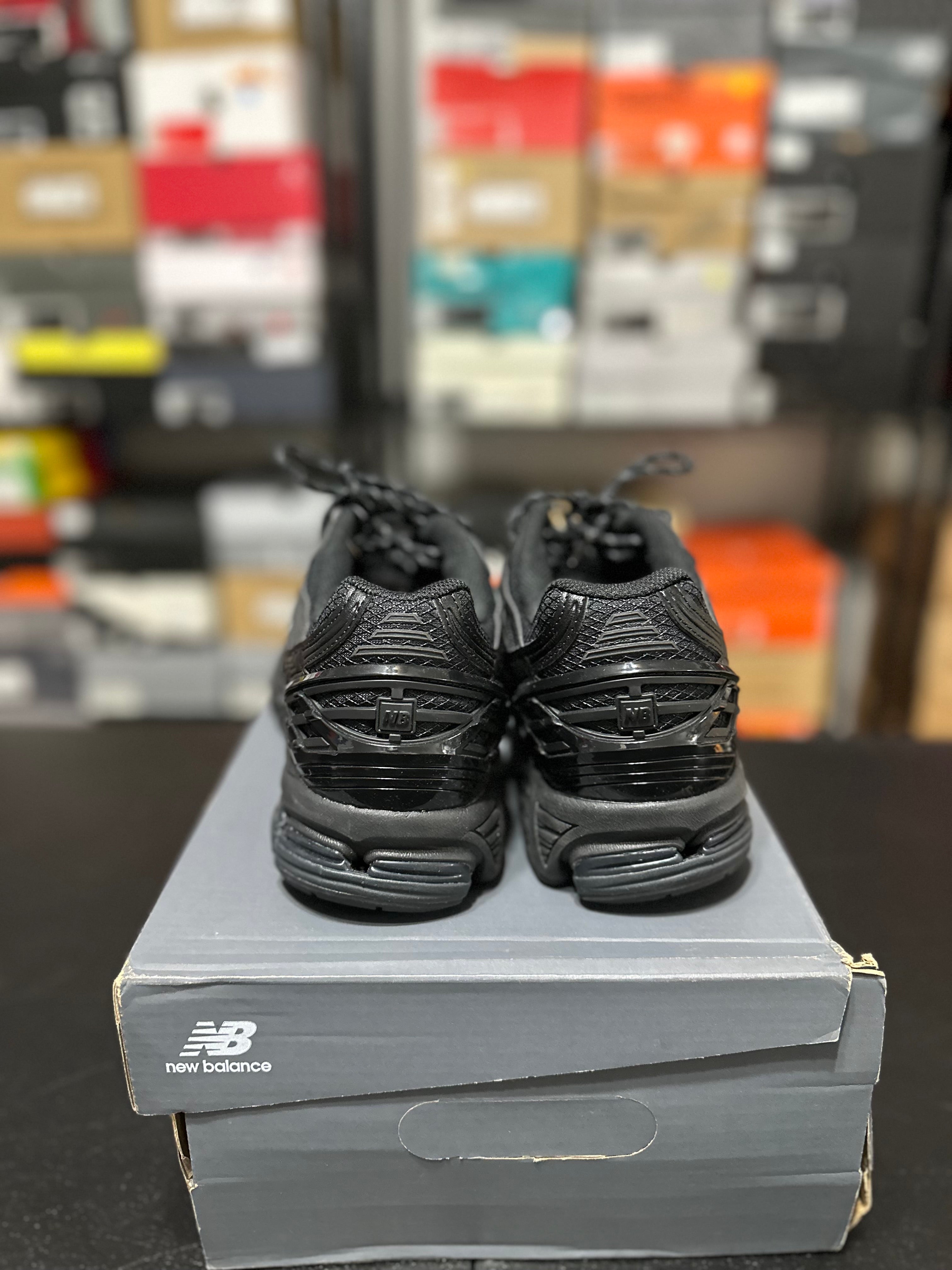 Size 12 - NB 1906r black patent
