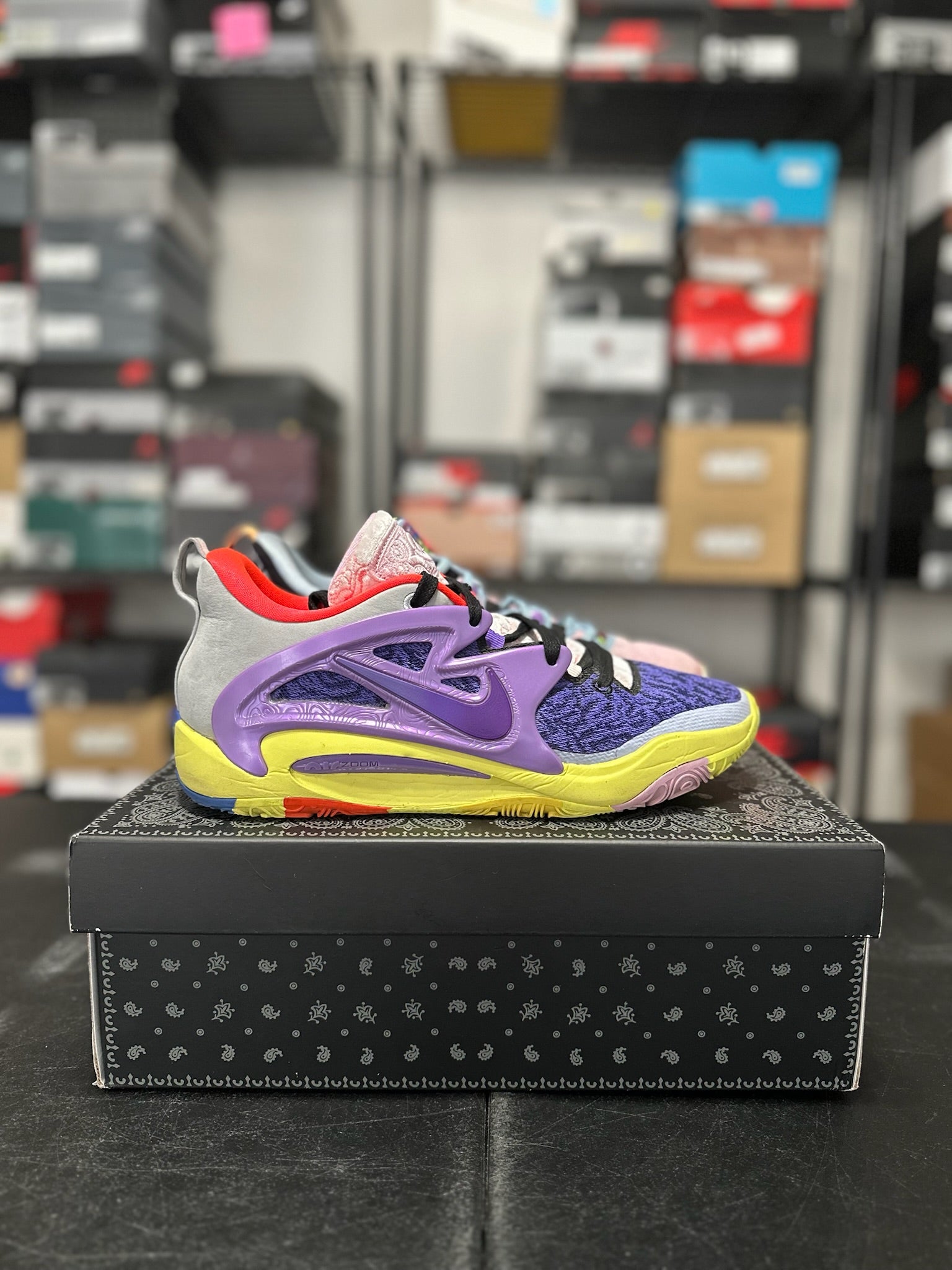 Size 10 - KD 15 What The