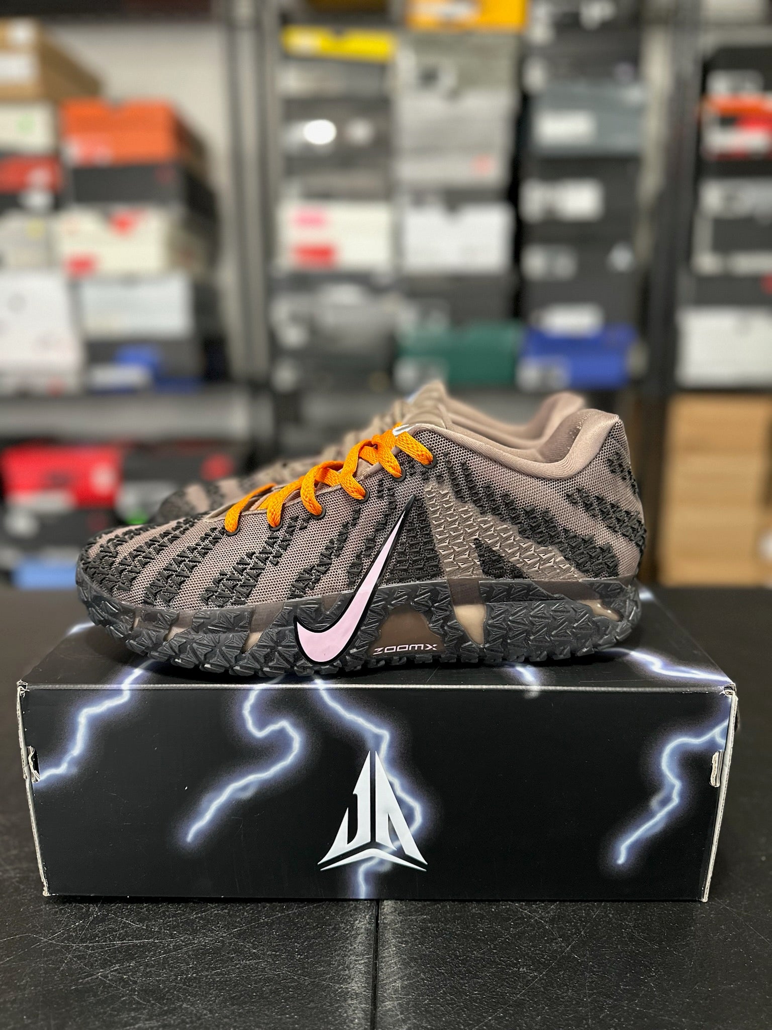 Size 12 - Ja 3 Showstopper