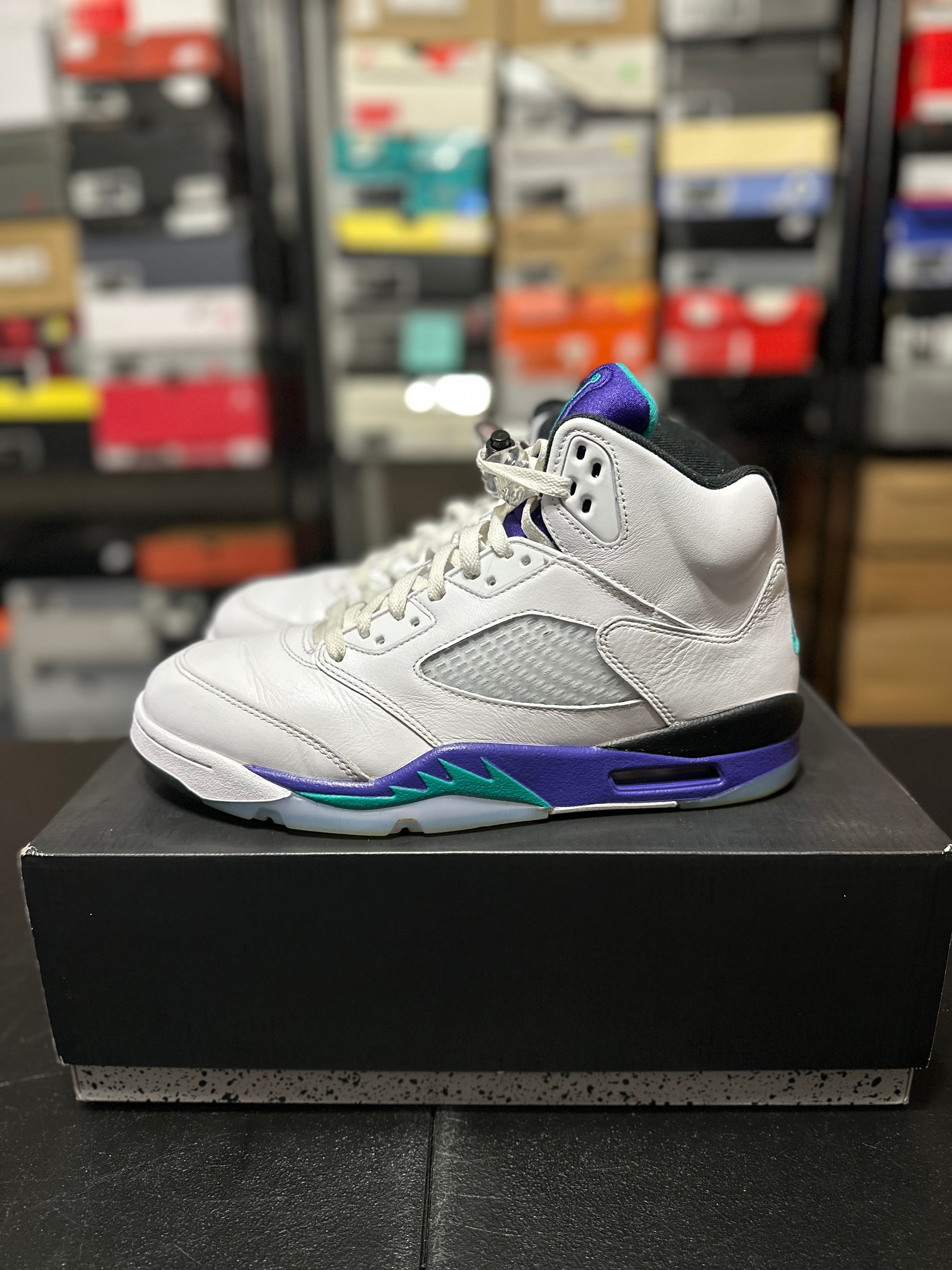 Size 10.5 - J5 white grape