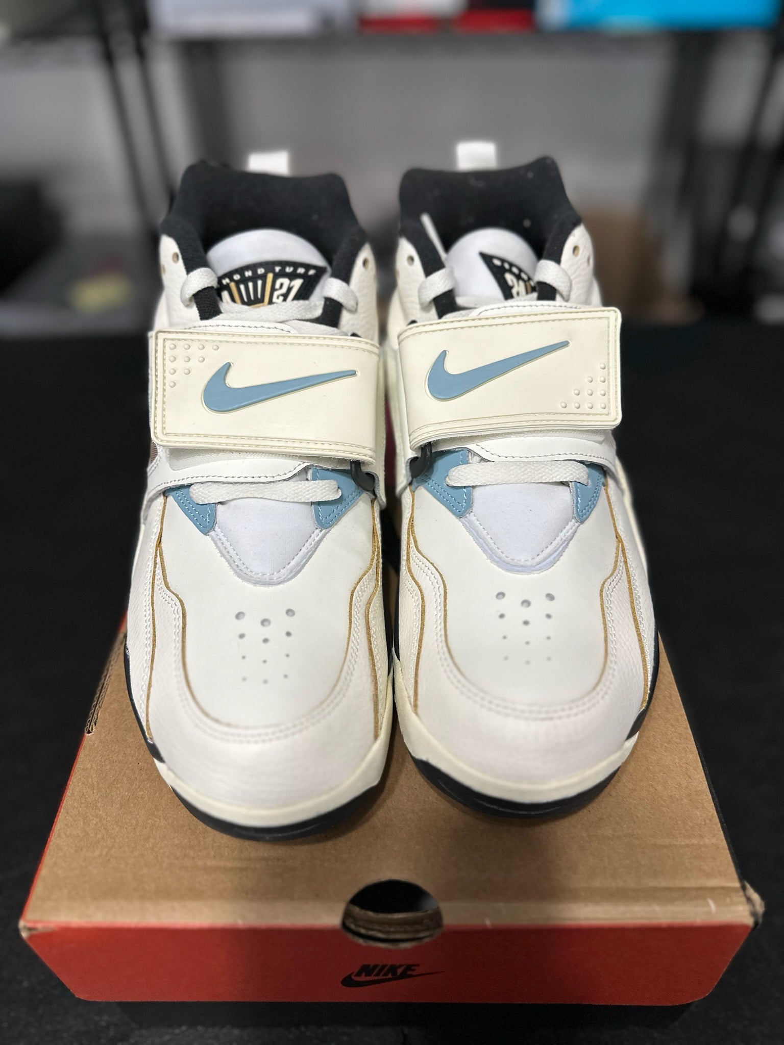 Size 10 - Nike Air Diamond Turf Must Be the Money