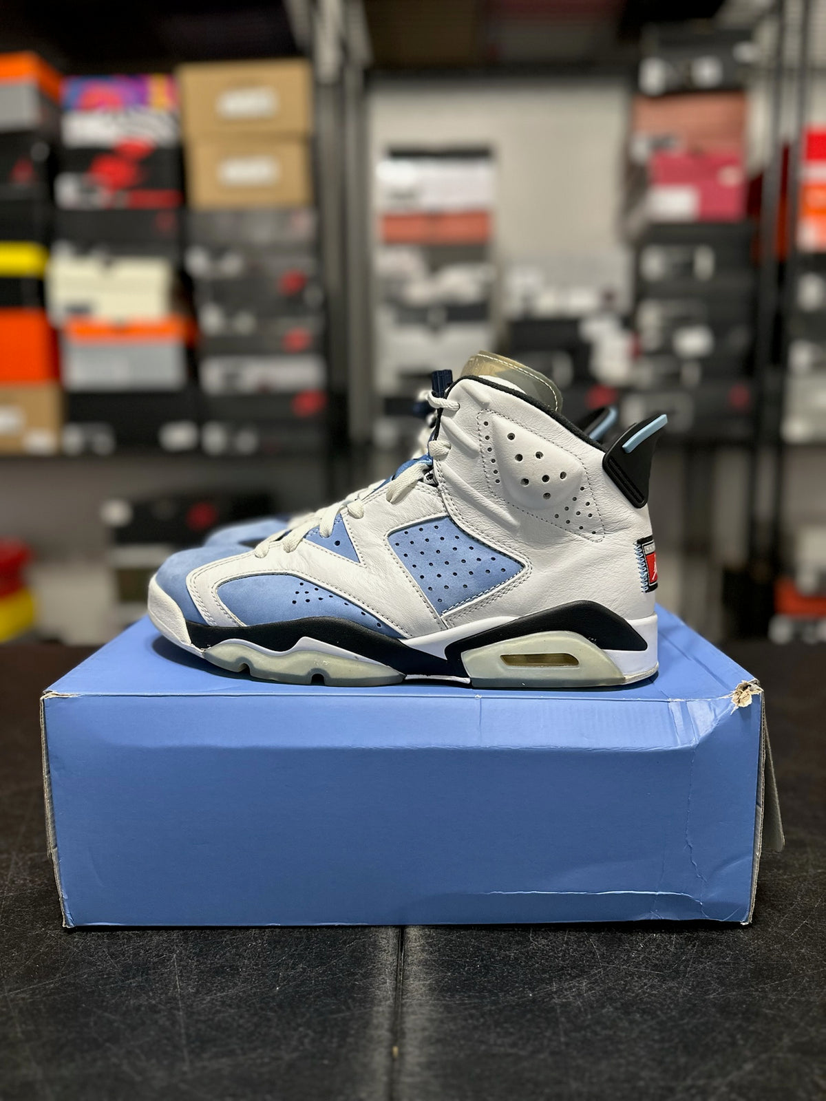 Size 9.5 - J6 UNC white
