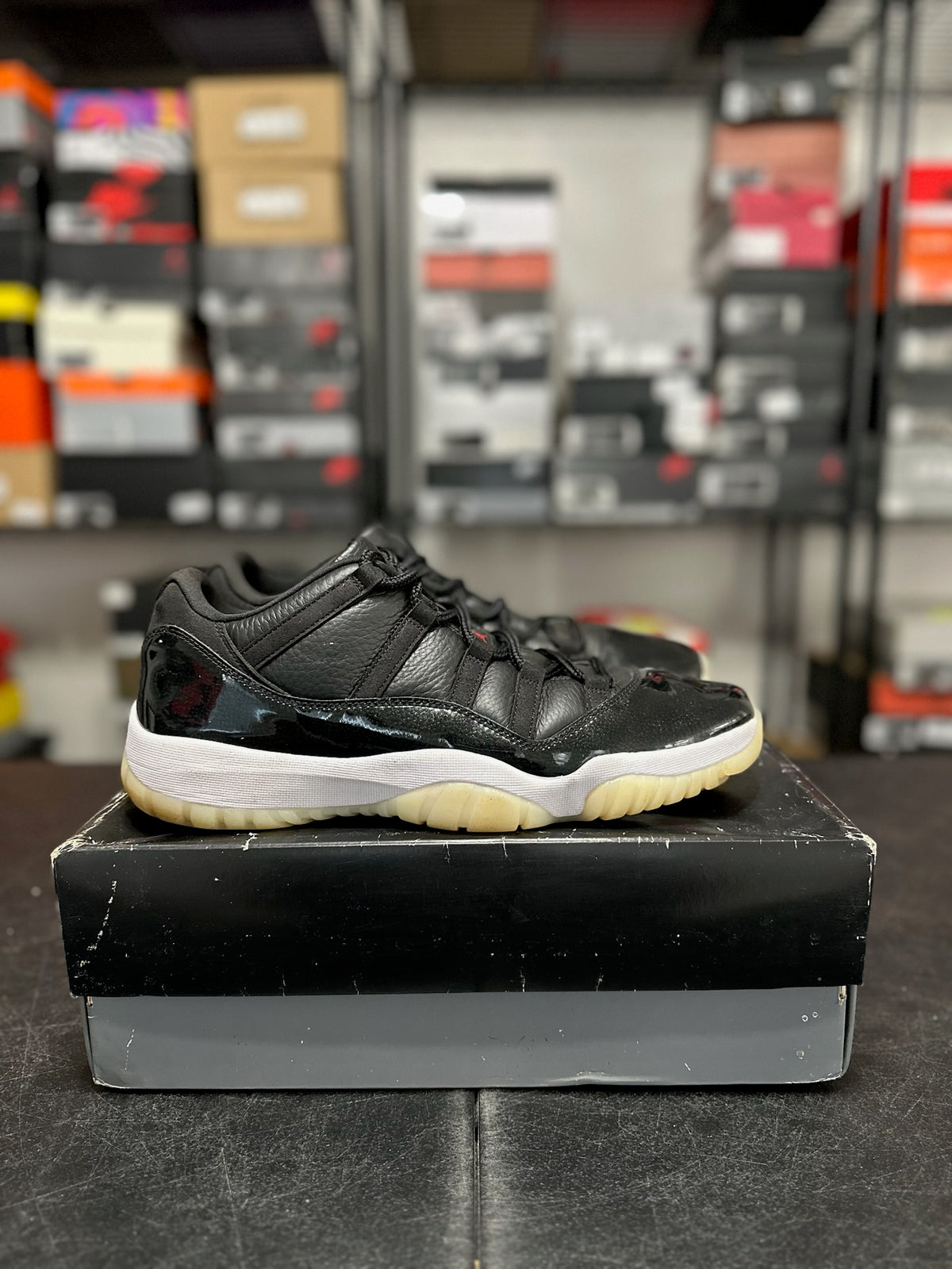 Size 13 - J11 Low 72-10