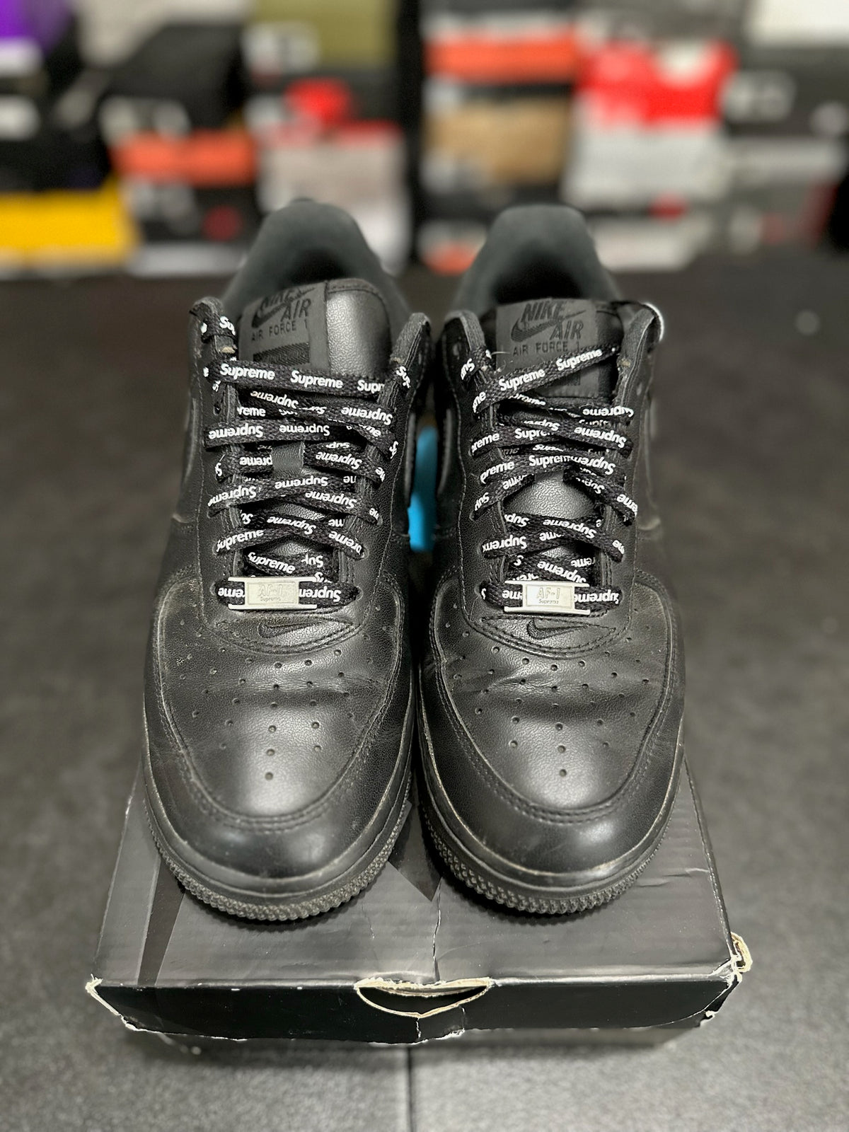 Size 7.5 - AF 1 Low supreme black