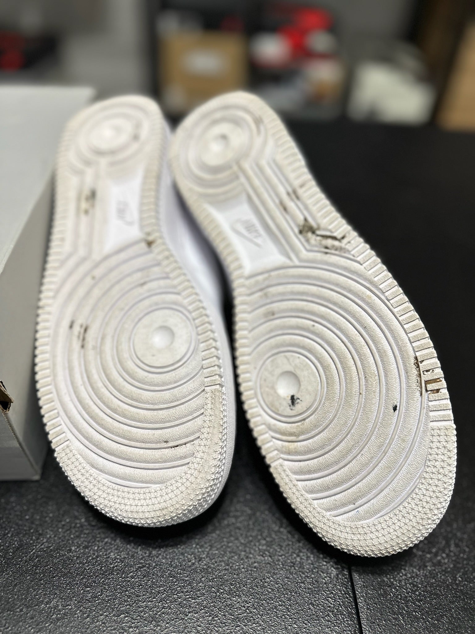 Size 10 - AF 1 ‘07 White