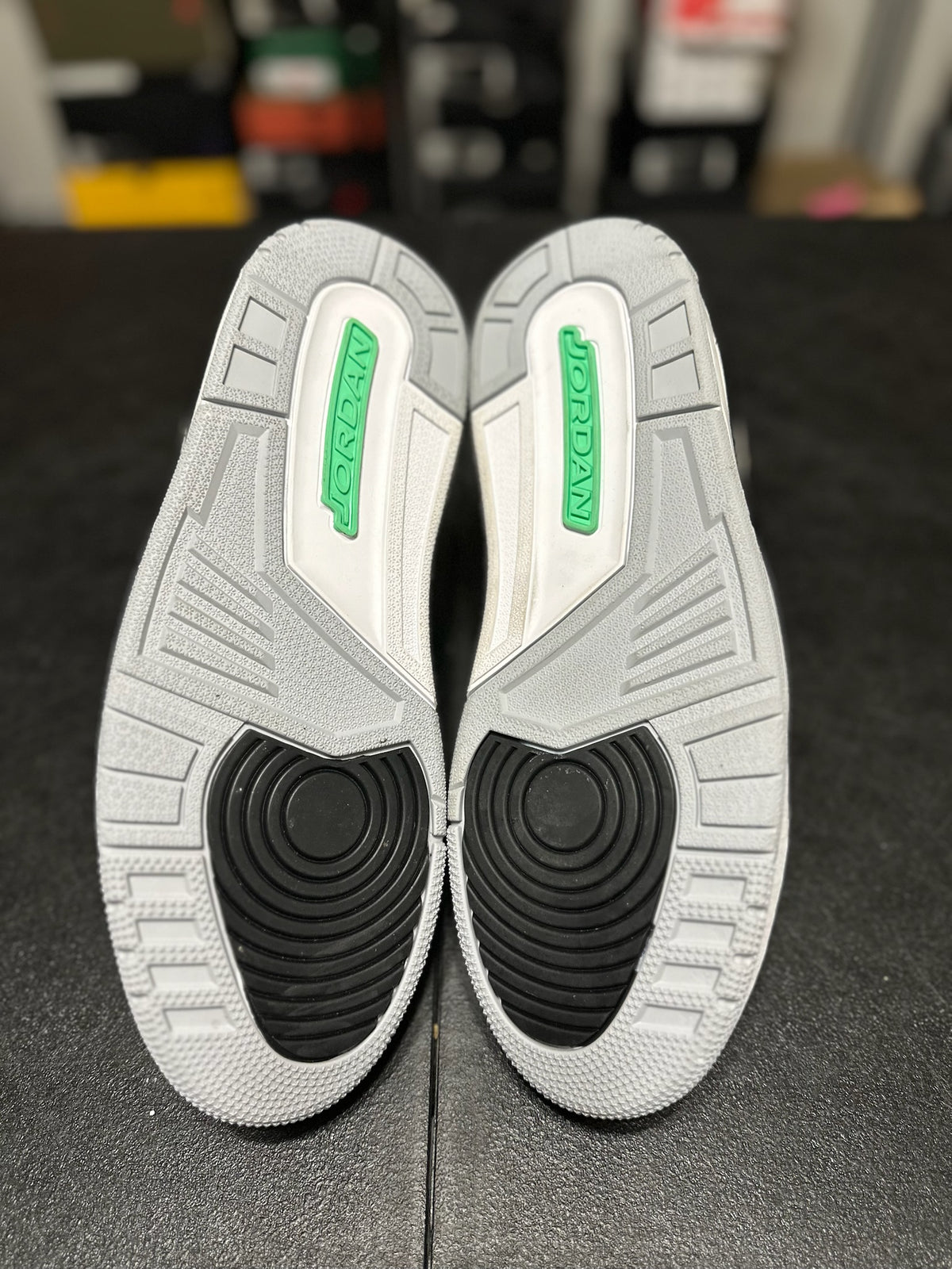 Size 10.5 - J3 Green Glow