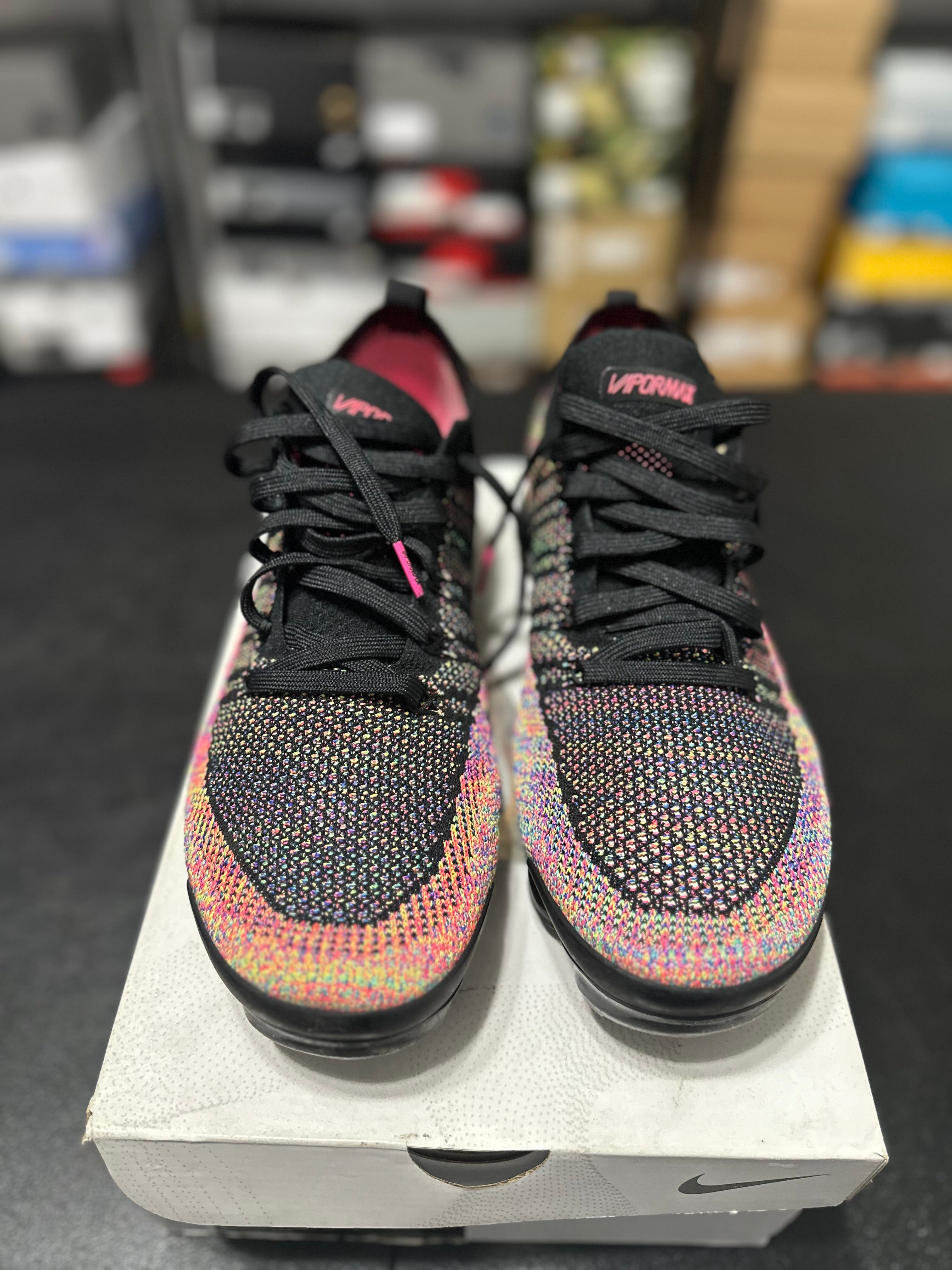 Size 11 - air vapor max 2 black multicolor