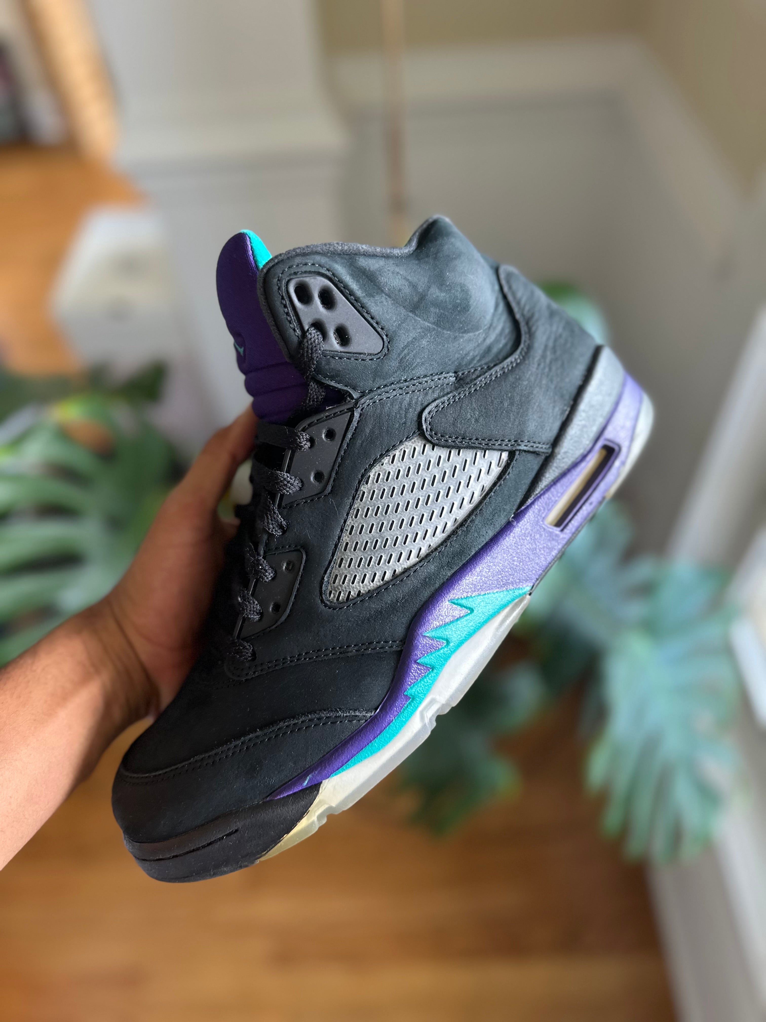 Size 10.5 - J5 black grape